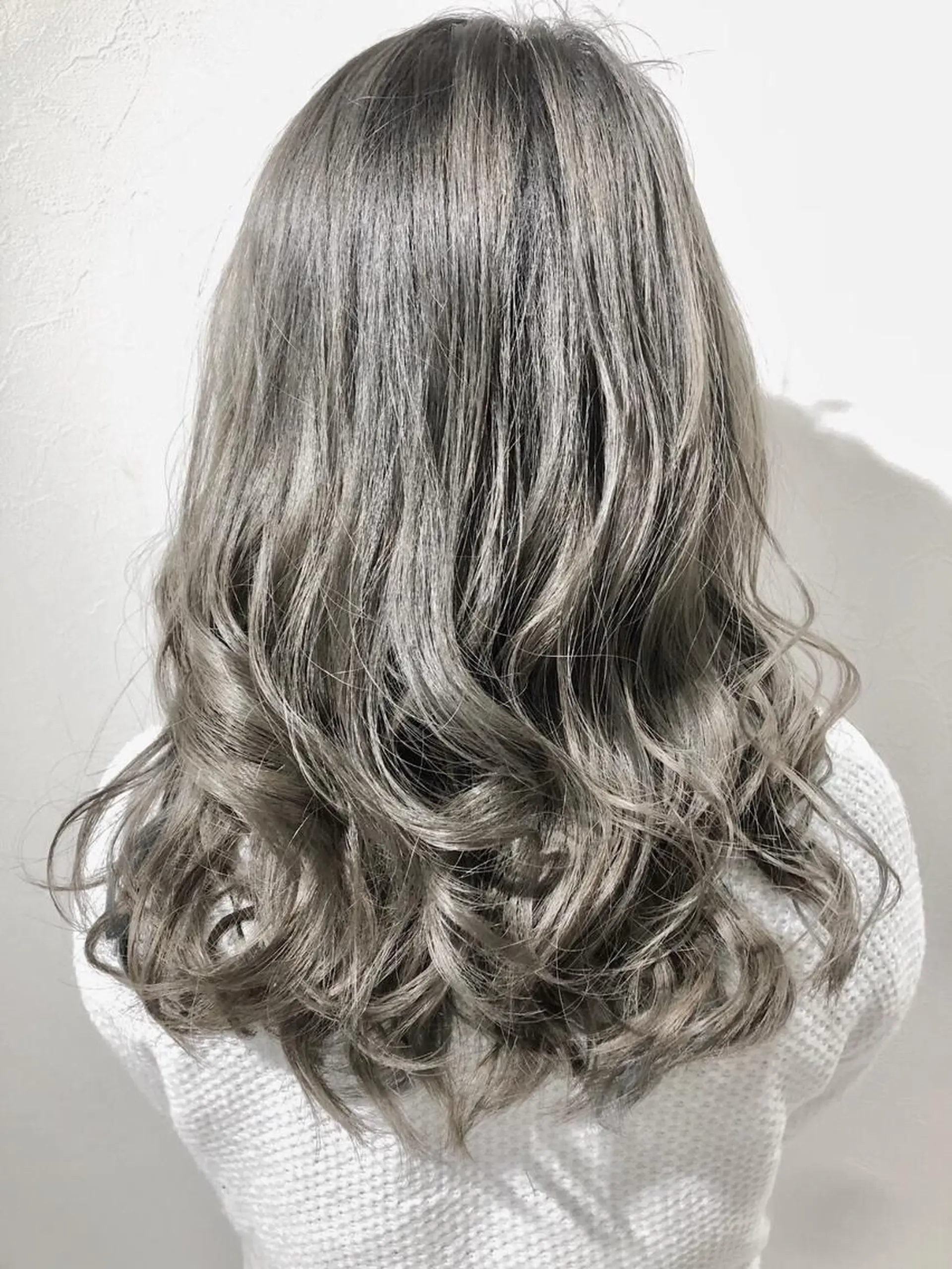 ロング カラー パーマ ヘアアレンジ レミーエクステ大阪 Device梅田のヘアスタイル