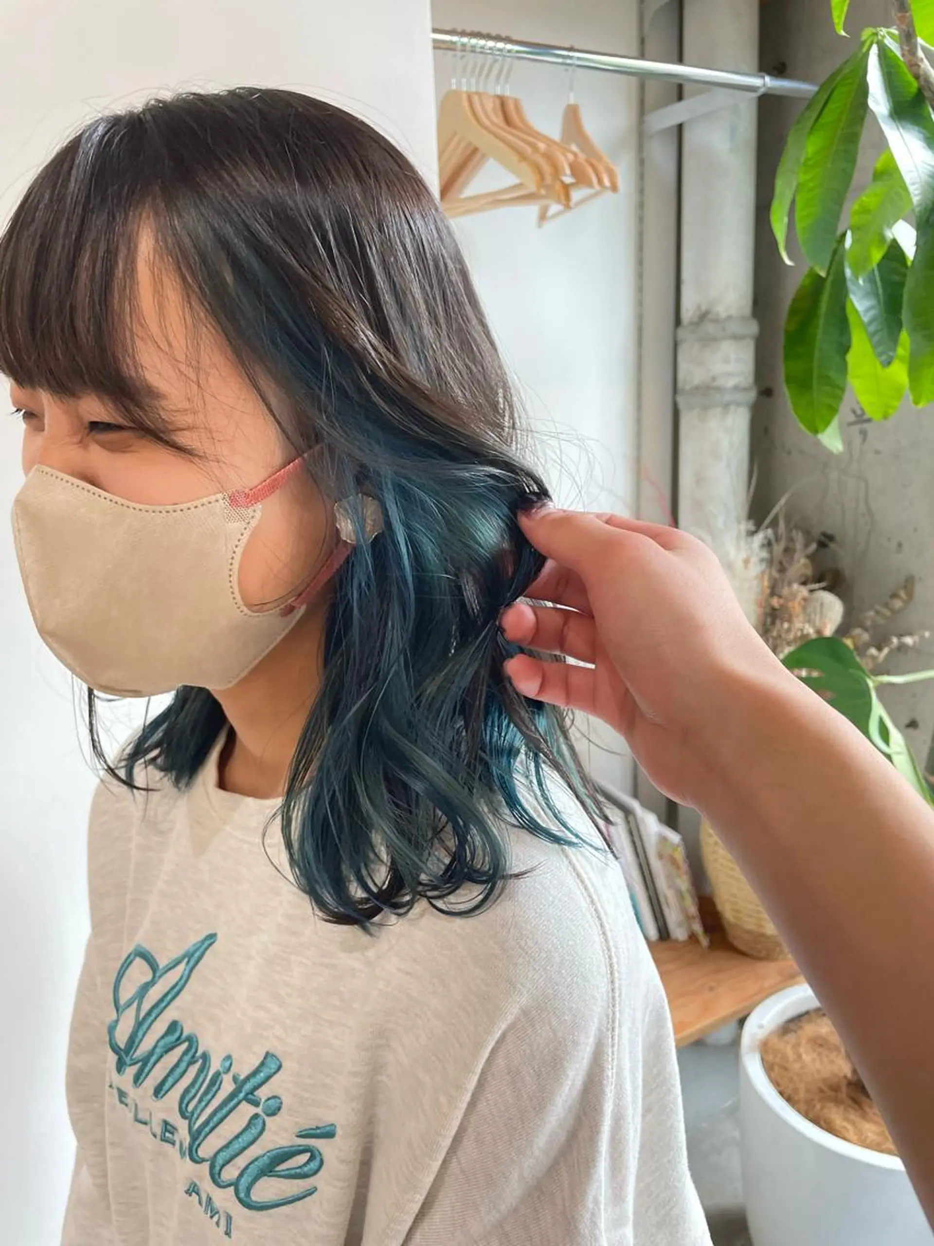 ミディアム カラー ブリーチ デザインカラー インナーカラー ヘアカラー トリートメント MAUVE MIYUのヘアスタイル