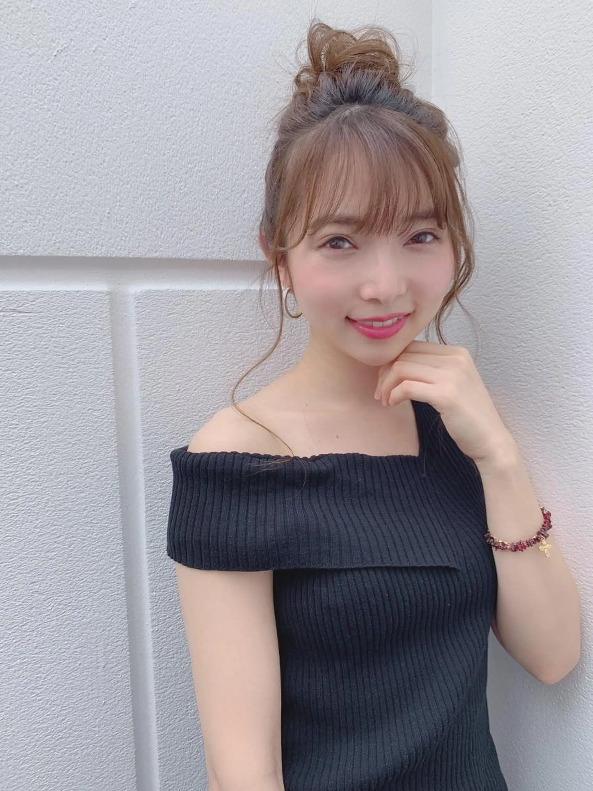 セミロング カラー ヘアアレンジ お団子ヘア 當間 大知のヘアスタイル