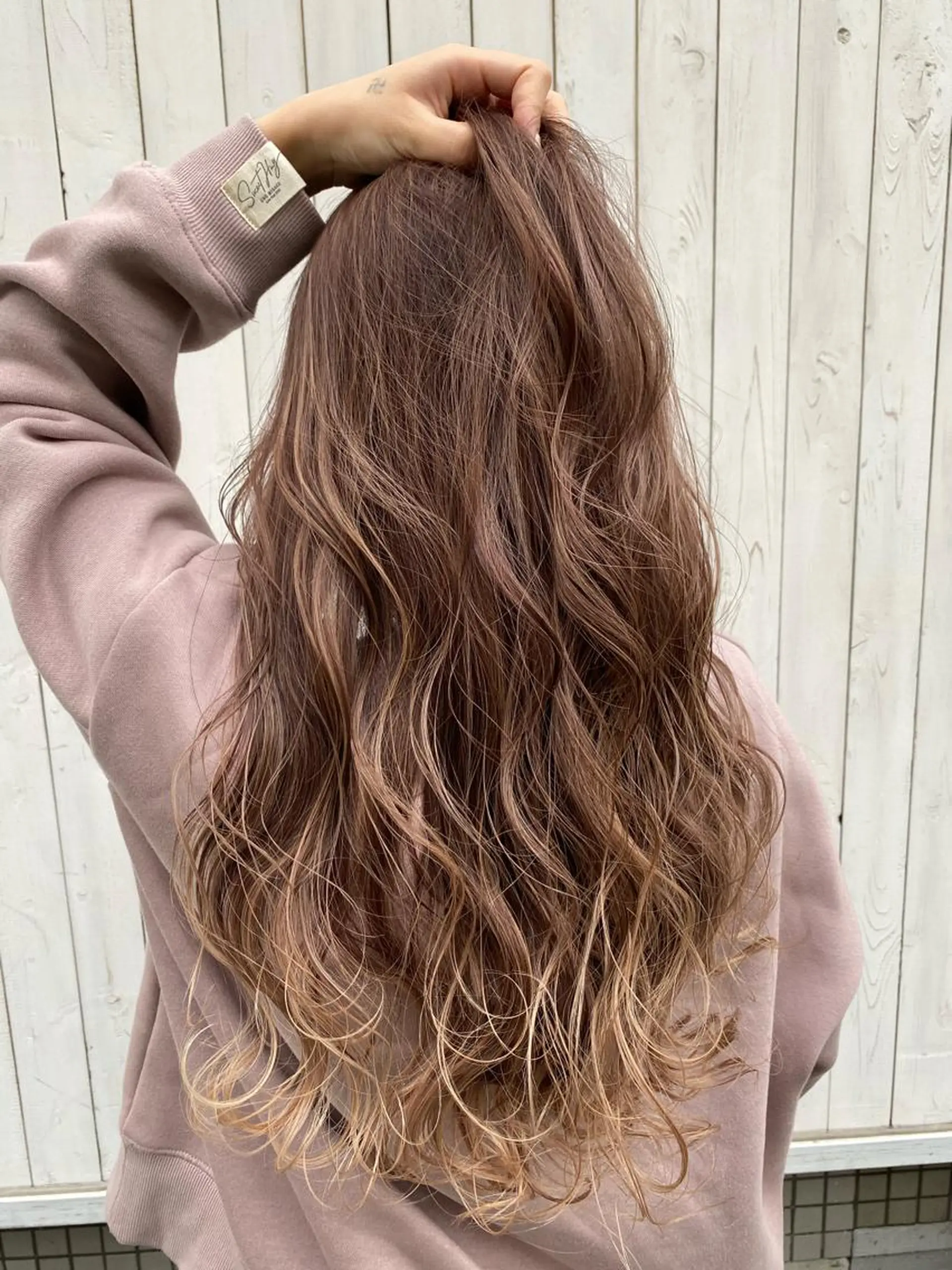 ロング カラー バレイヤージュ レイヤーカット LOHAS 関根真由美のヘアスタイル