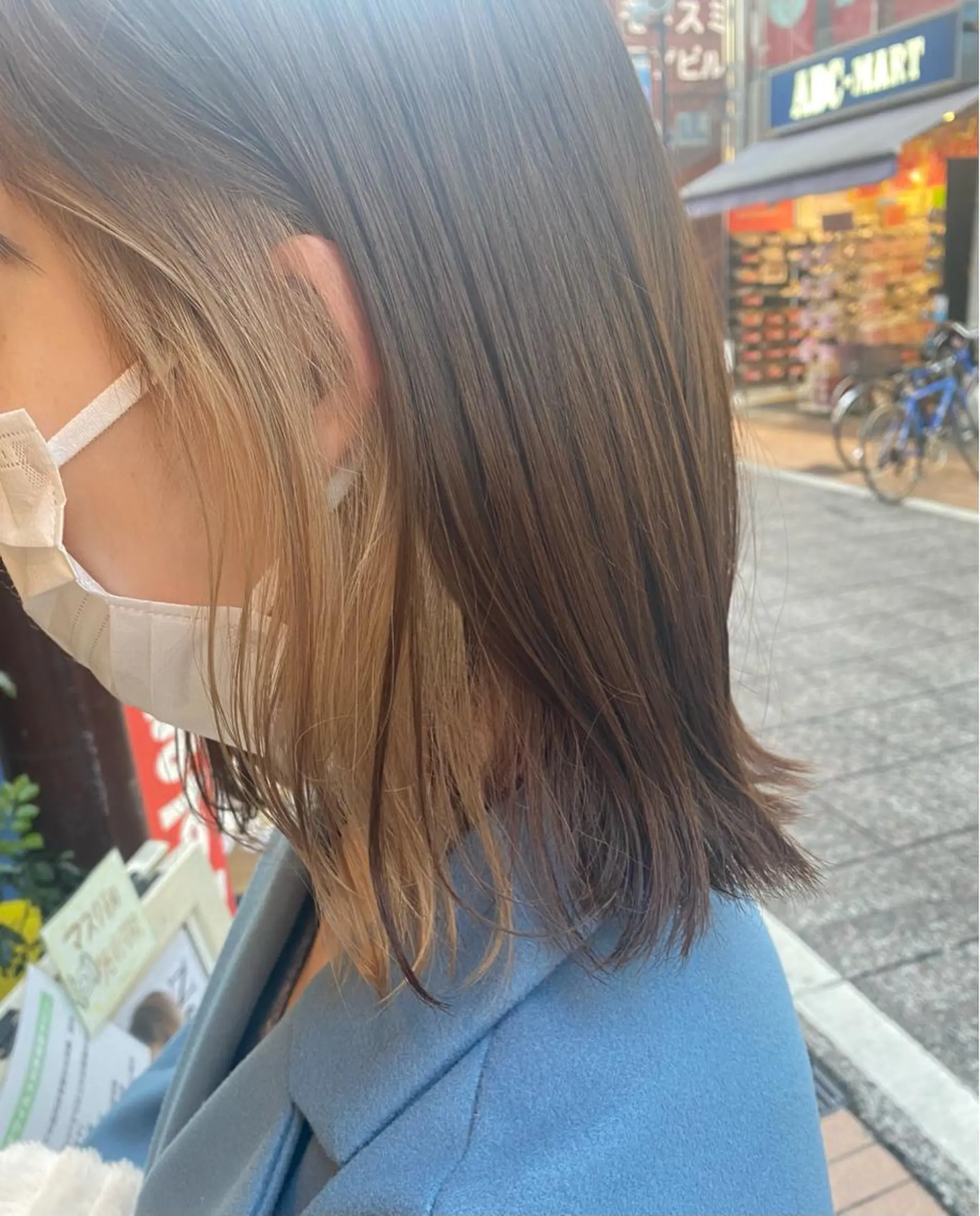 セミロング カラー ヘアカラー 宮内 真乃のヘアスタイル
