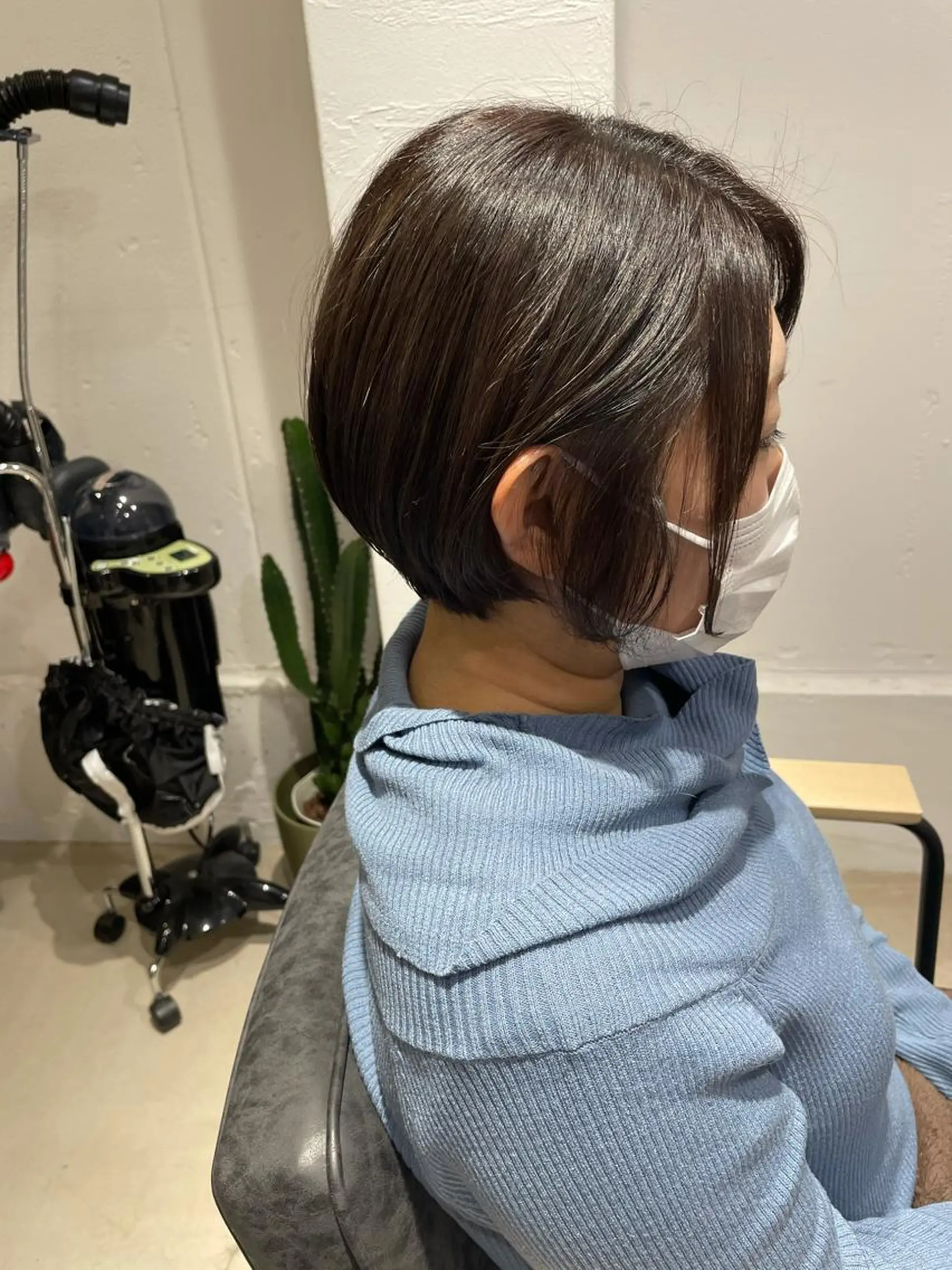 ショート 暖色カラー🍊 ボブ🌿顔周りcutのヘアスタイル