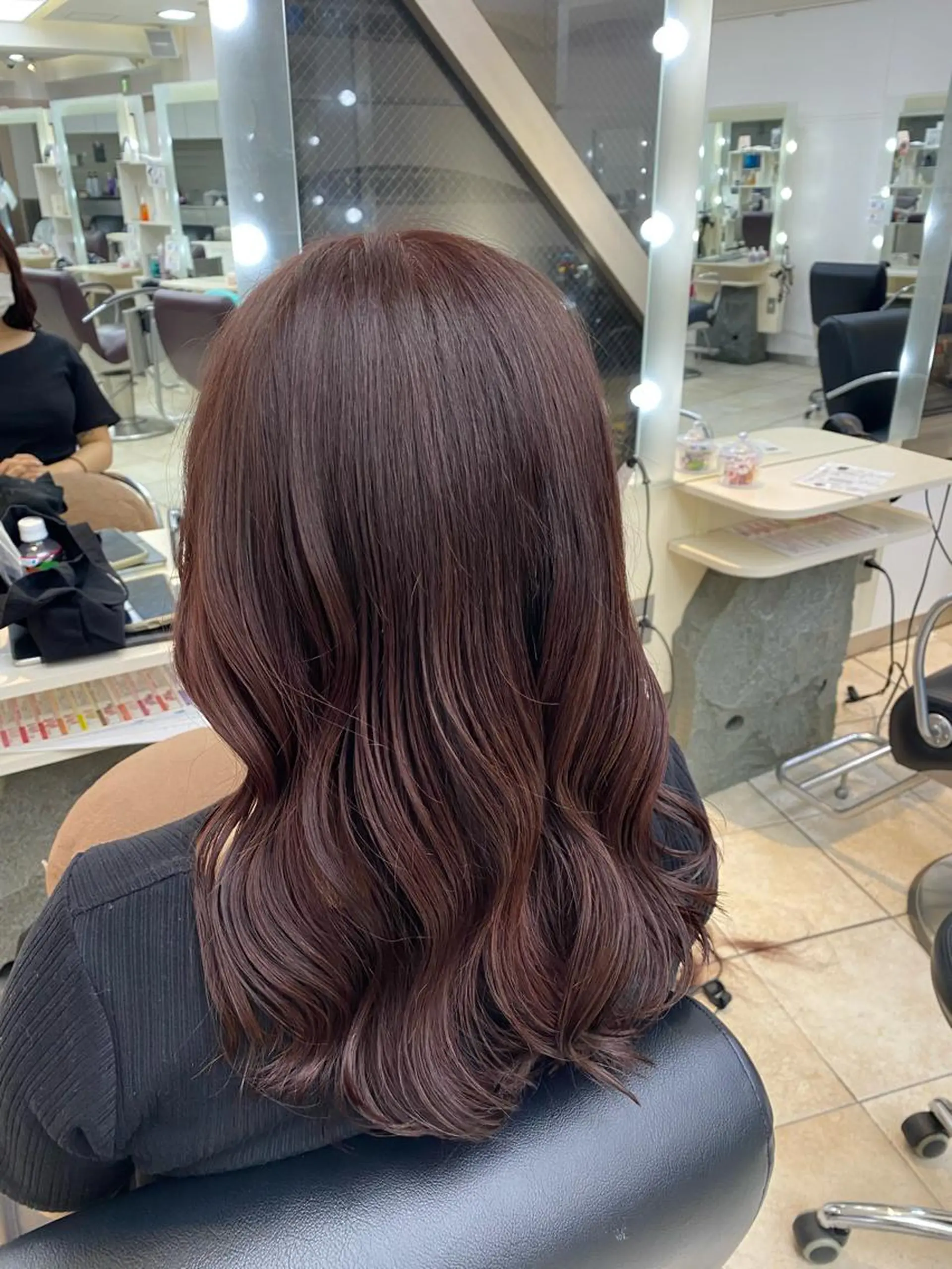 カラー MITSUKI🤍 モテ髪×韓国レイヤーのヘアスタイル