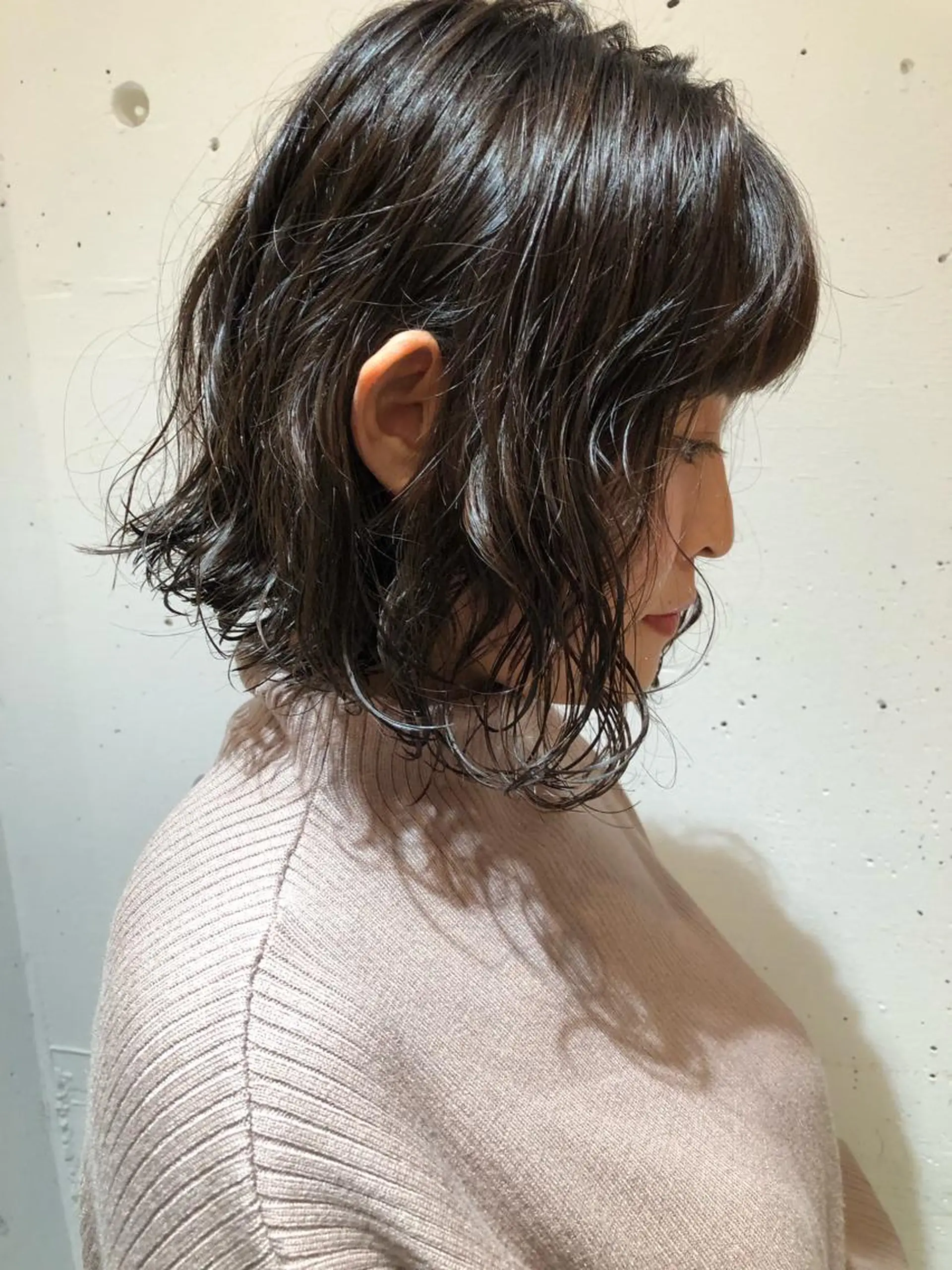 ミディアム パーマ ミディアムパーマ ボブ THE DAY所属・AKI HASHIMOTOのヘアスタイル