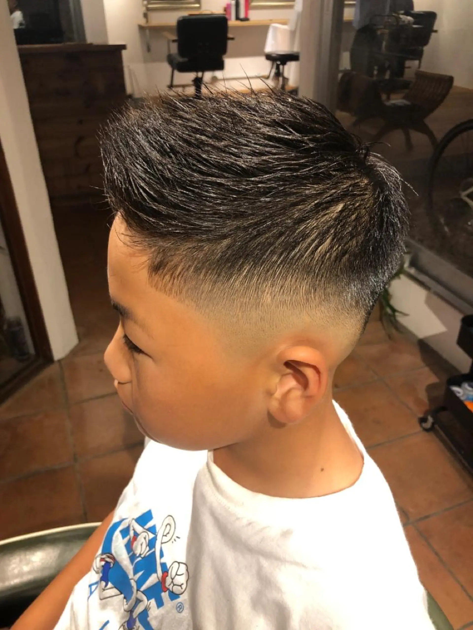 ショート メンズ キッズ フェードカット スキンフェード カット vita所属・冨士川 英樹のヘアスタイル
