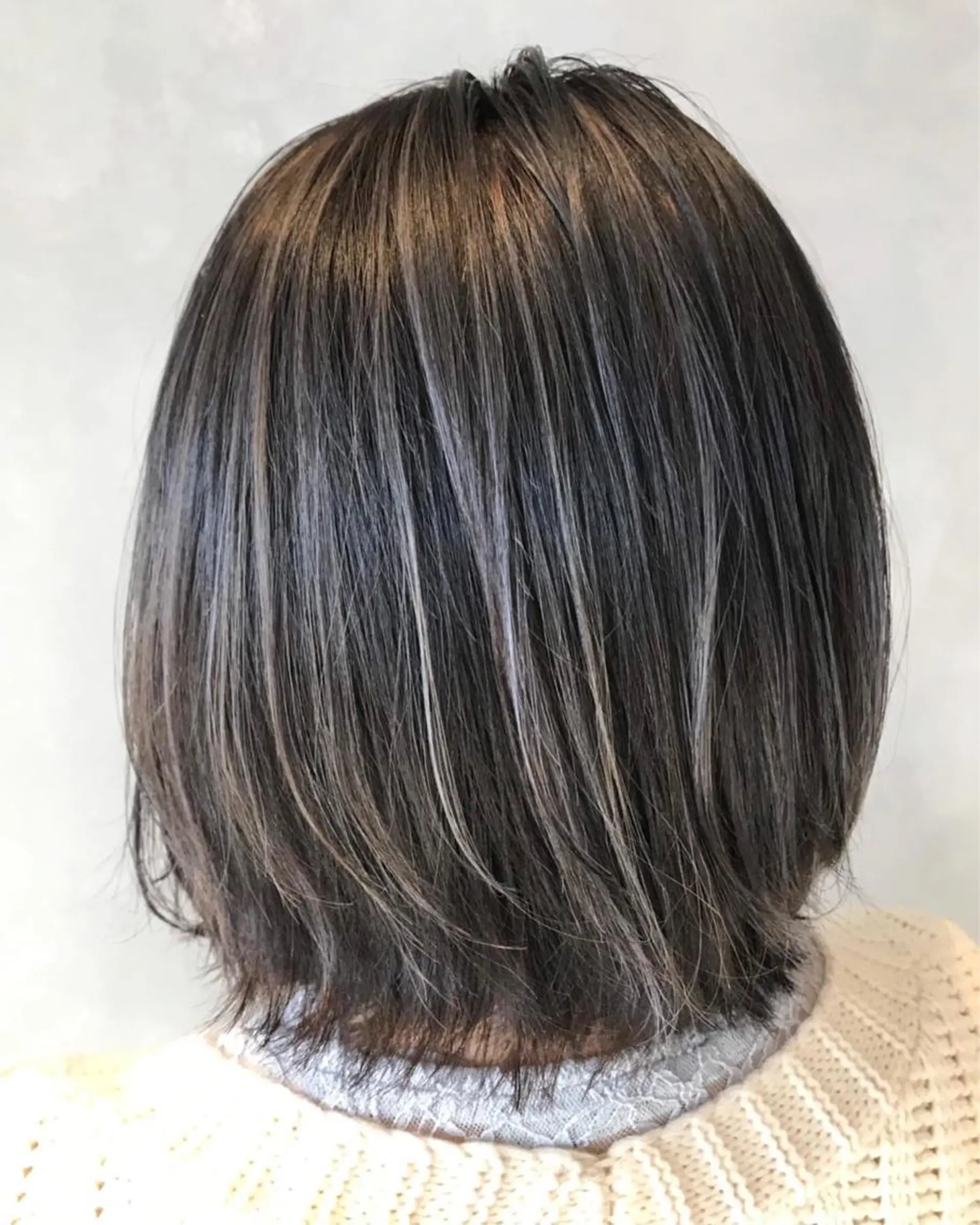 ミディアム カラー グレージュ ハイライトカラー ハイライト 長谷川 沙紀のヘアスタイル