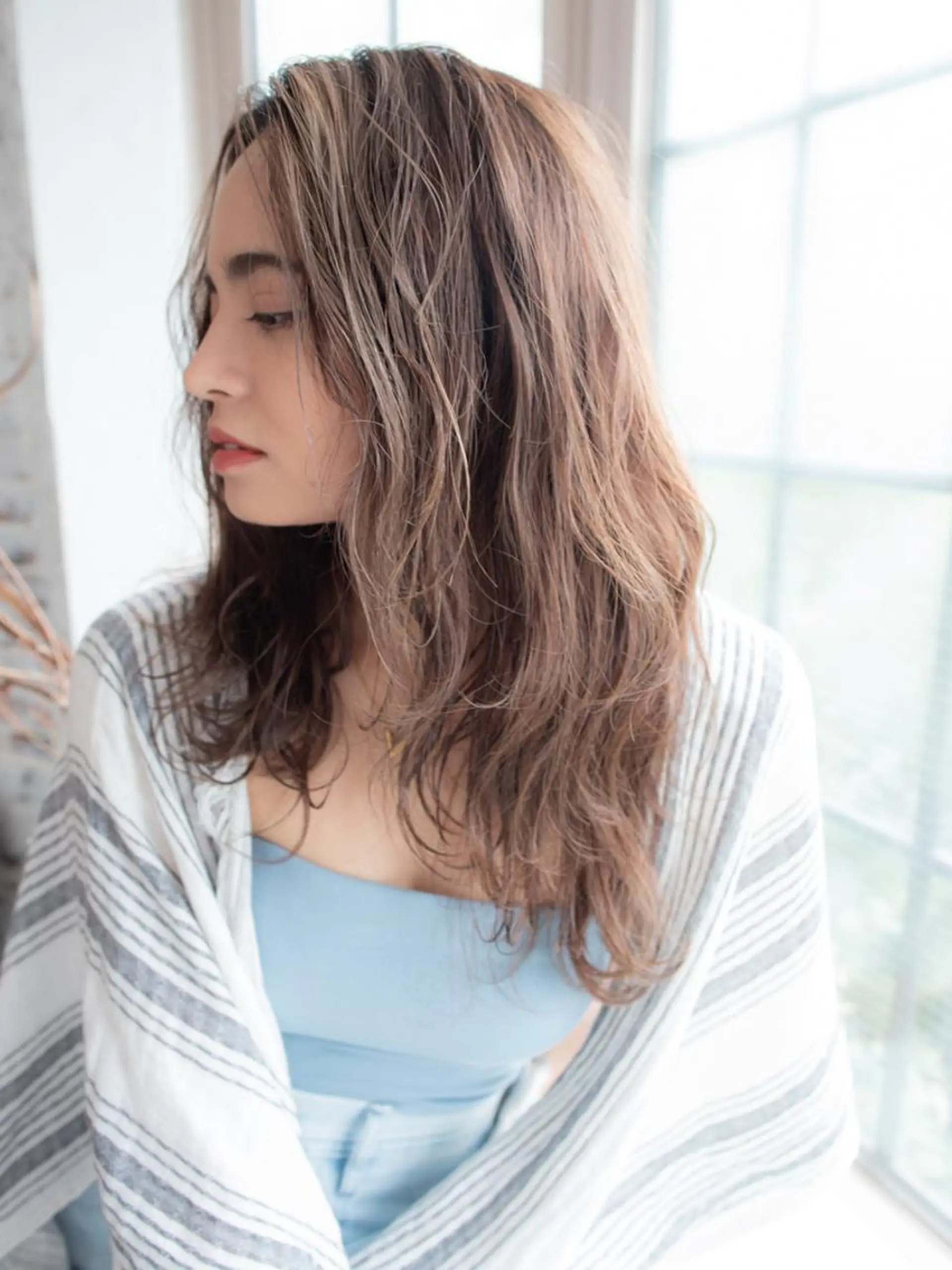 ロング カラー ヘアアレンジ ベージュカラー ハイライトカラー ハイライト ヘアカラー 北九州美容室 🕊️わかな✂︎のヘアスタイル