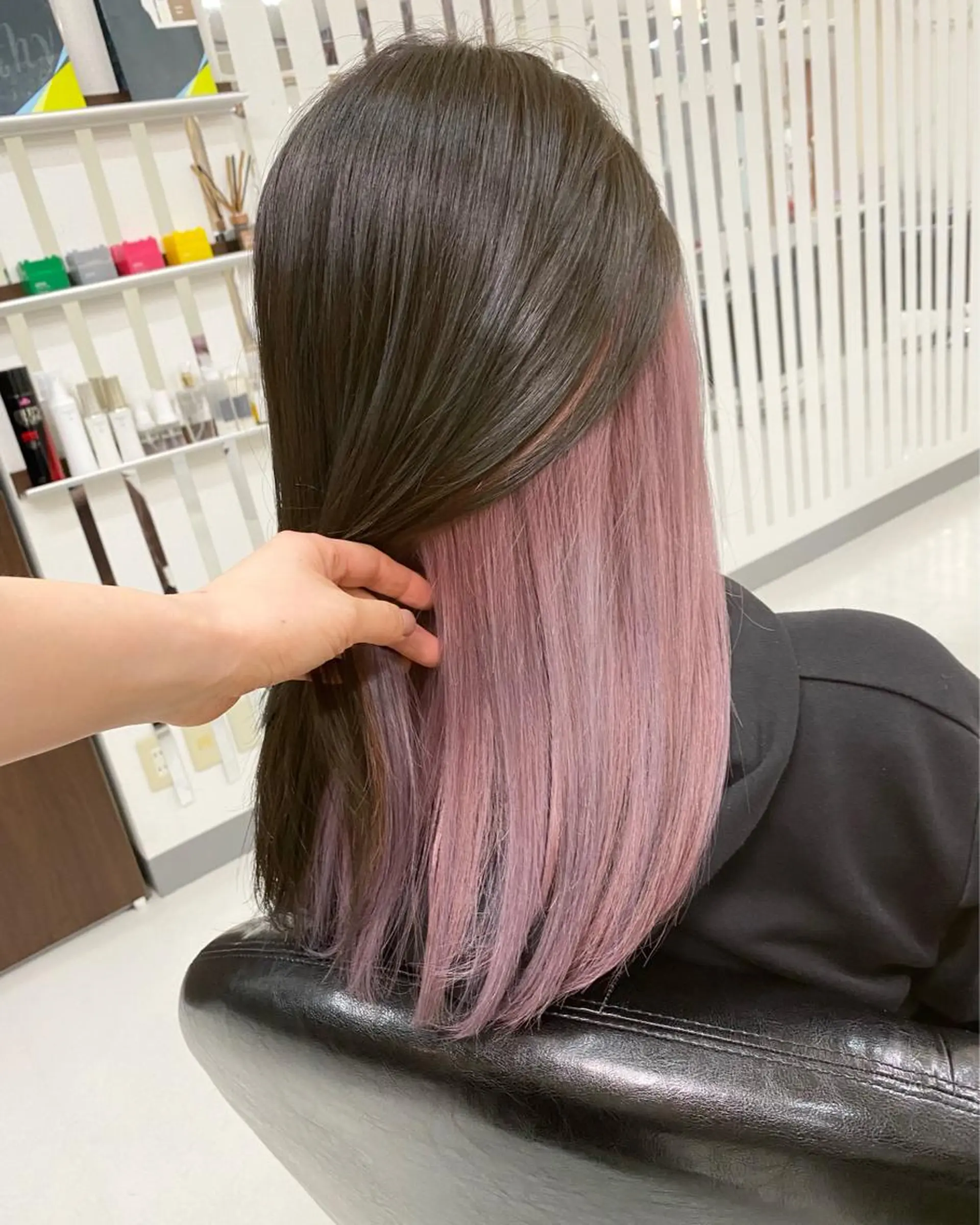 セミロング カラー ブリーチ ヘアカラー トリートメント YURI ✨のヘアスタイル