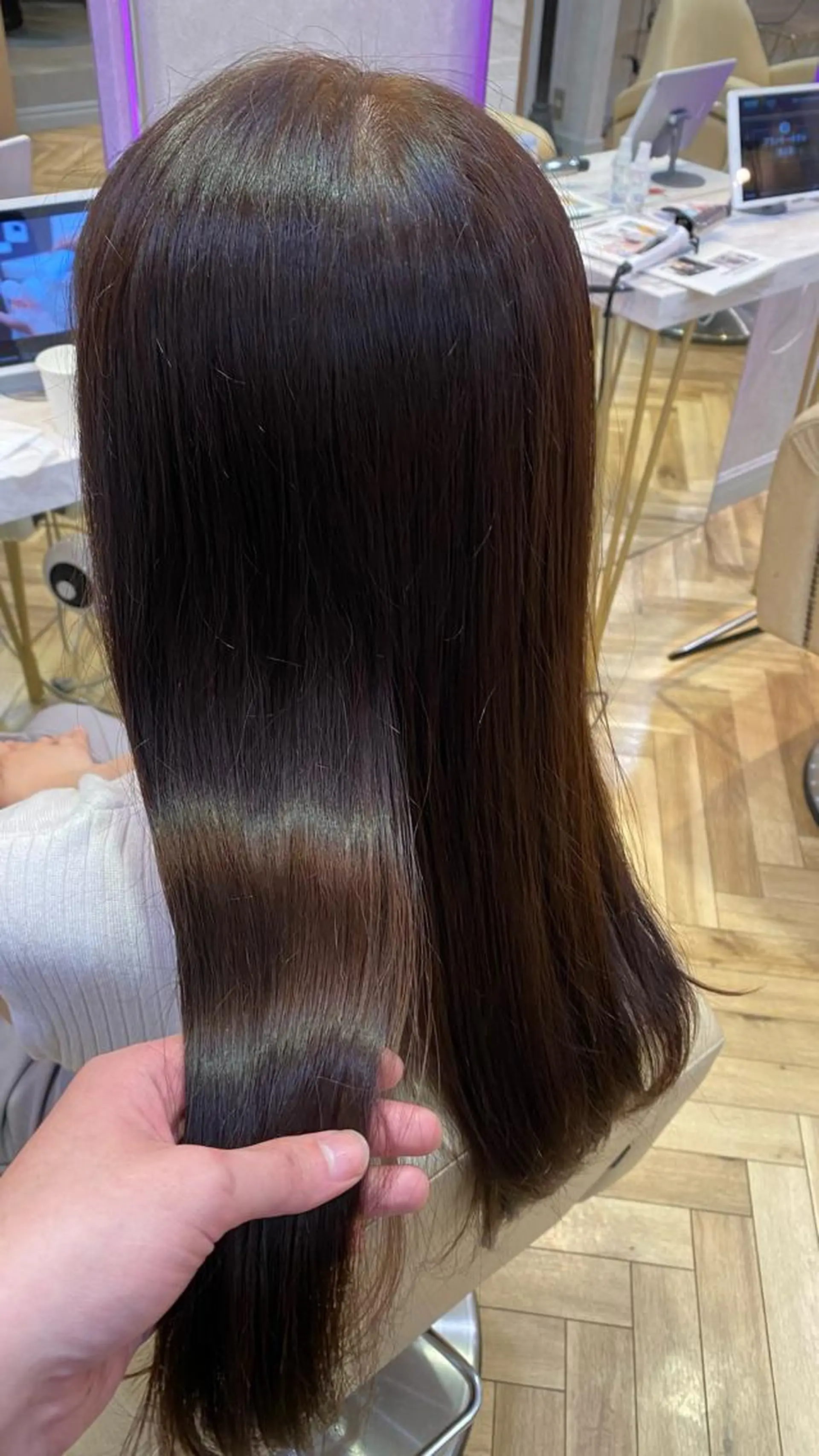 カラー R'eel所属・縮毛矯正／髪質改善 ／銀座　鶴田陸斗のヘアスタイル