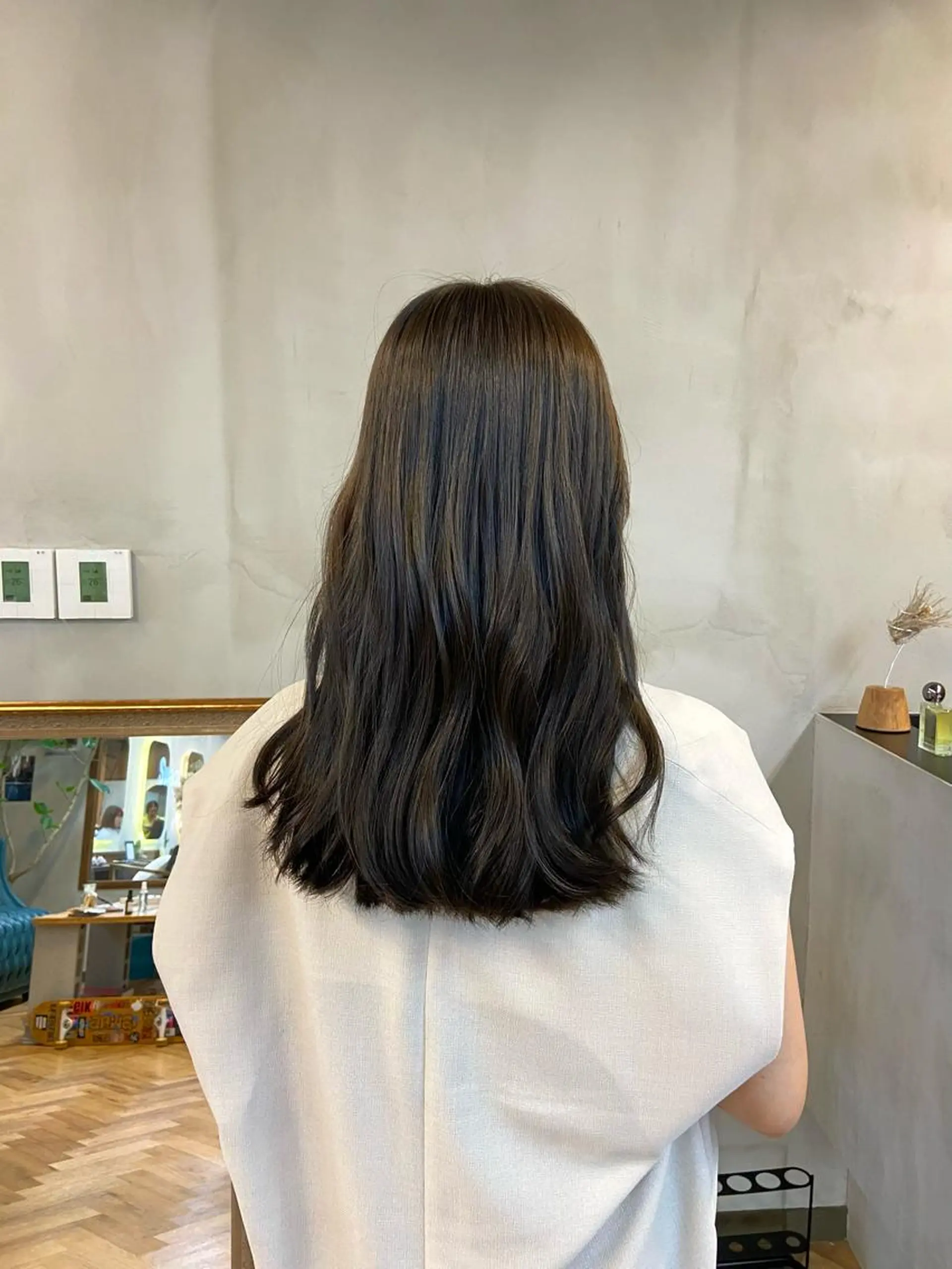 ショート カラー ヘアカラー トリートメント mana／Wカラー／ ブリーチなし暖色のヘアスタイル