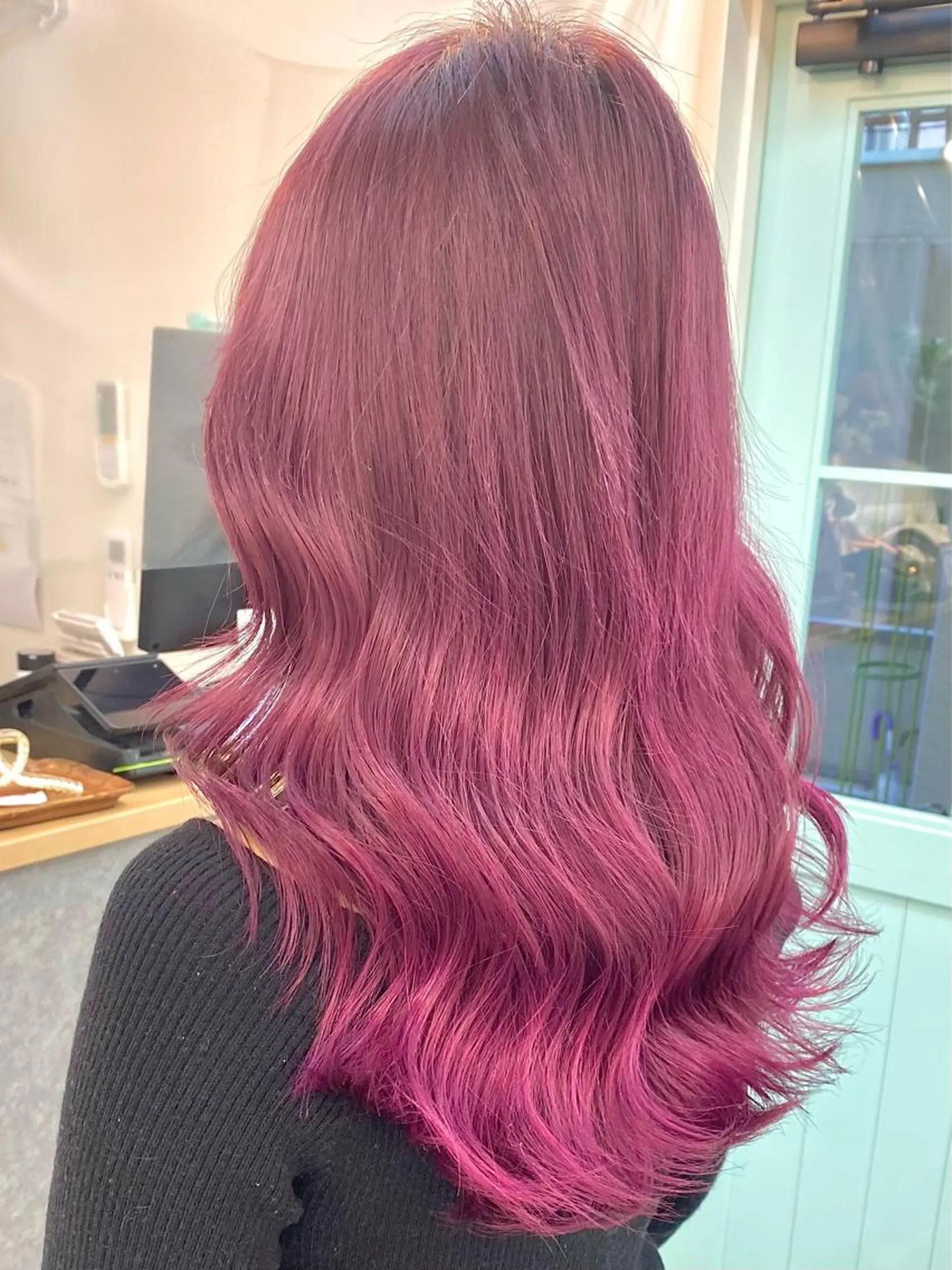 ロング カラー ピンクカラー カット ヘアカラー トリートメント ヘアセット 💘カラー特化美容師 尾崎拓己のヘアスタイル