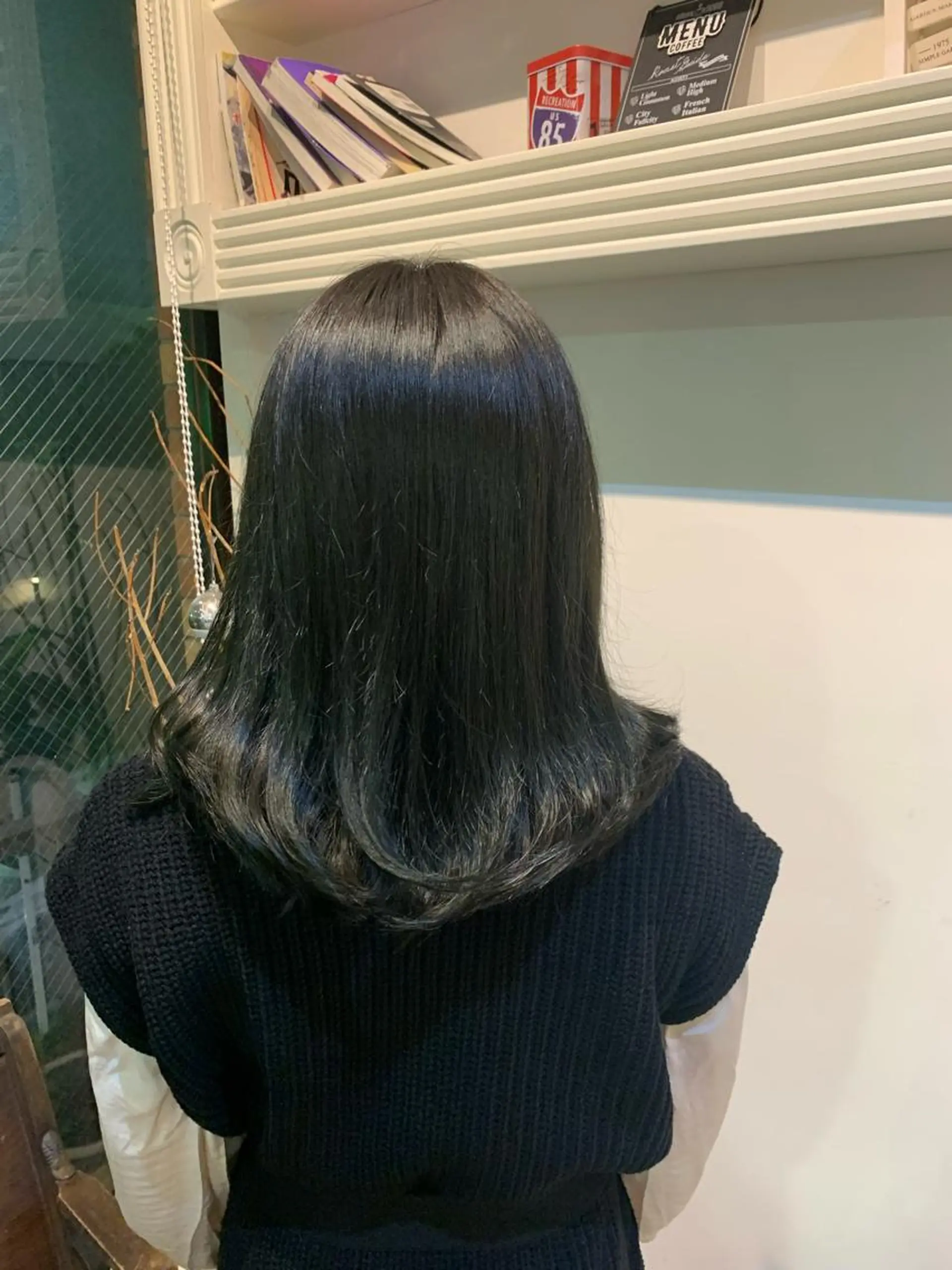 セミロング カラー グレージュ オリーブグレージュ オリーブグレー ヘアカラー トリートメント ヘアセット 金子 廉のヘアスタイル