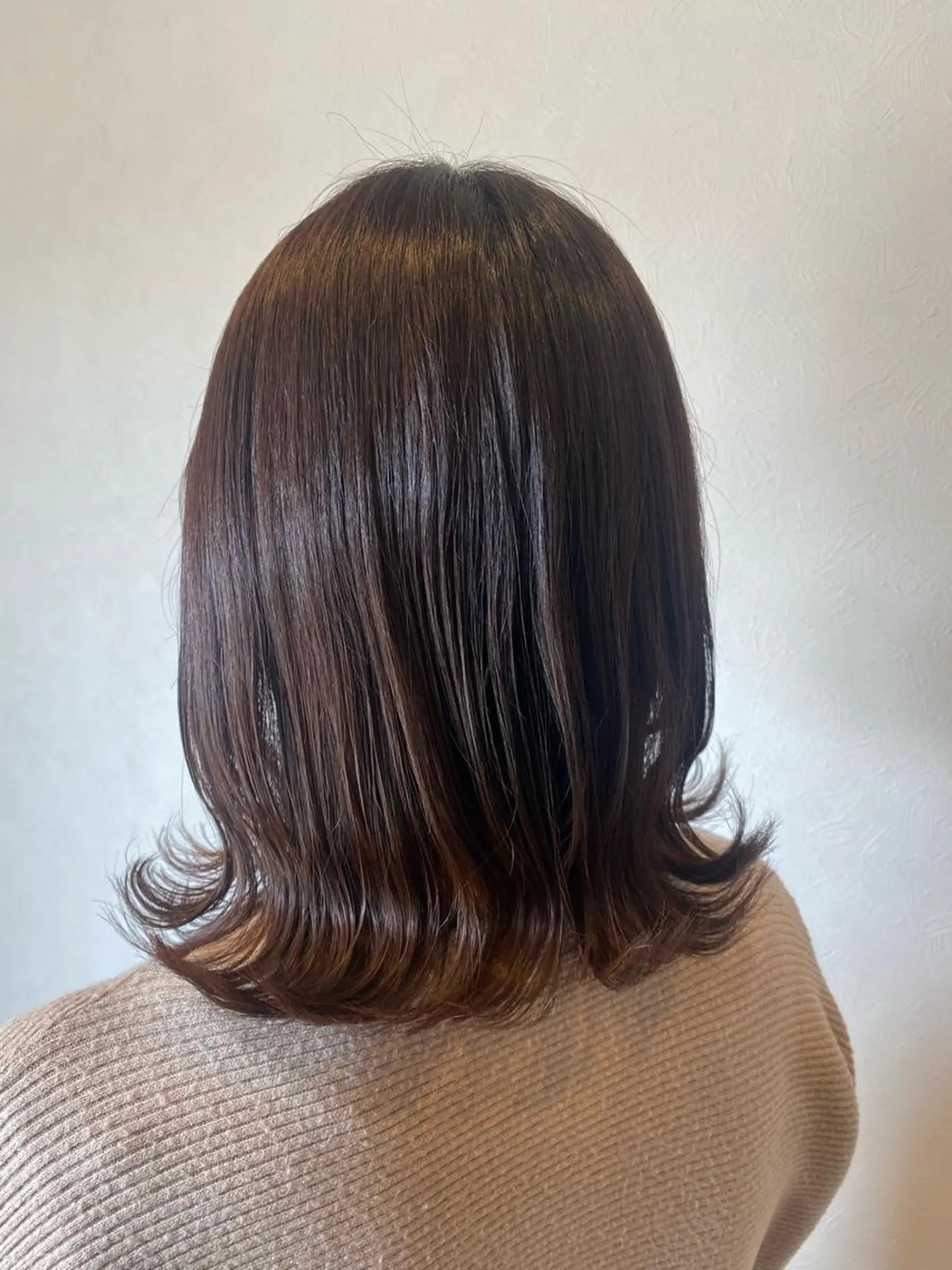 ミディアム カット ヘアカラー 美容室Limb所属・髪質改善/縮毛/小林 水葵のヘアスタイル