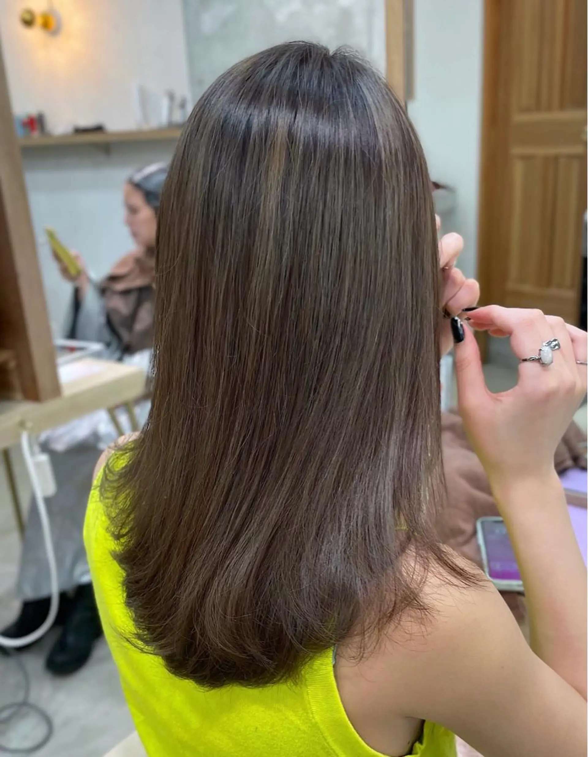 ロング カラー カット ヘアカラー トリートメント 新宿ケアブリーチ 稲垣颯太のヘアスタイル