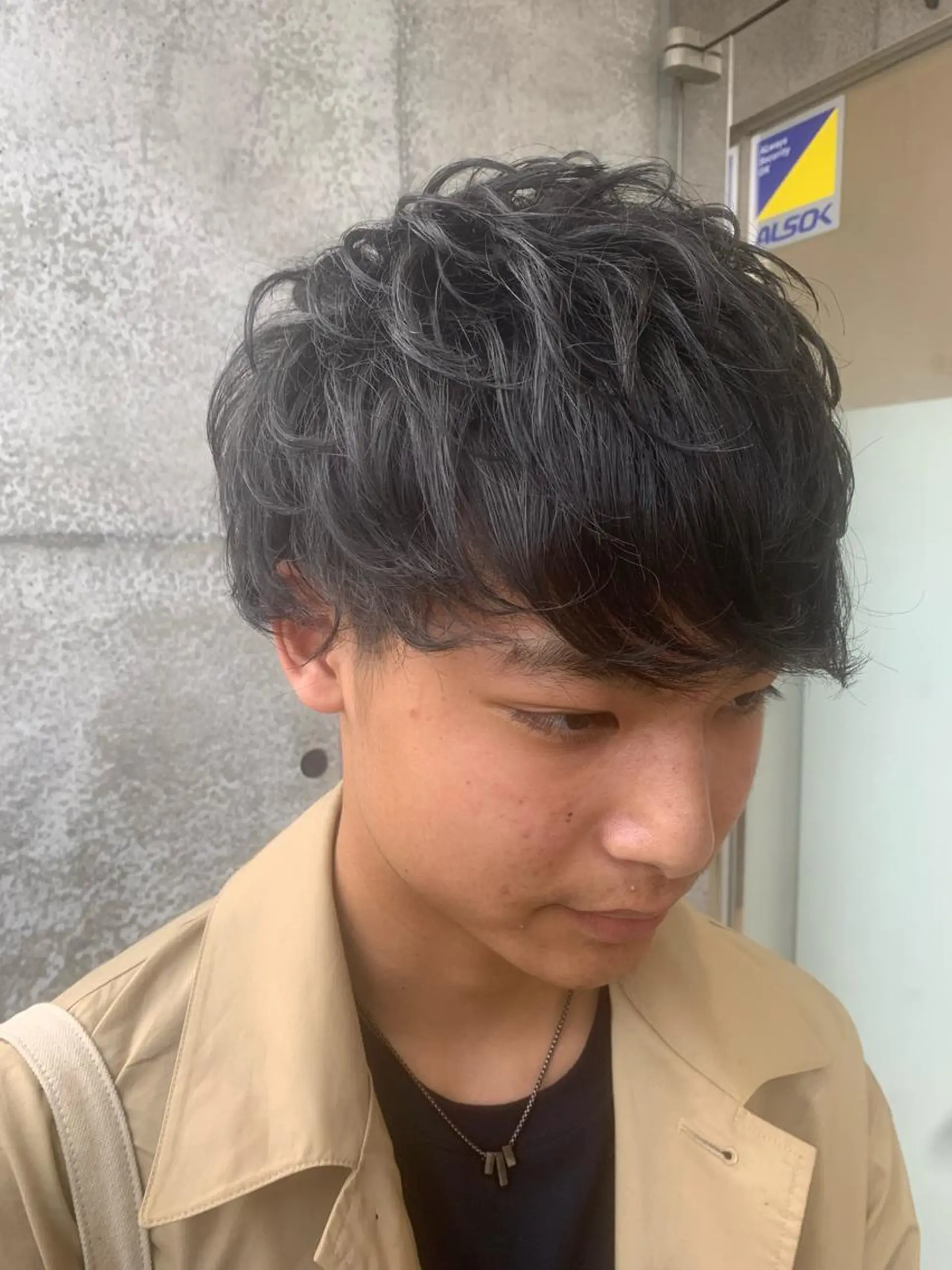 ショート パーマ メンズ メンズパーマフェード シモジタカヒロのヘアスタイル