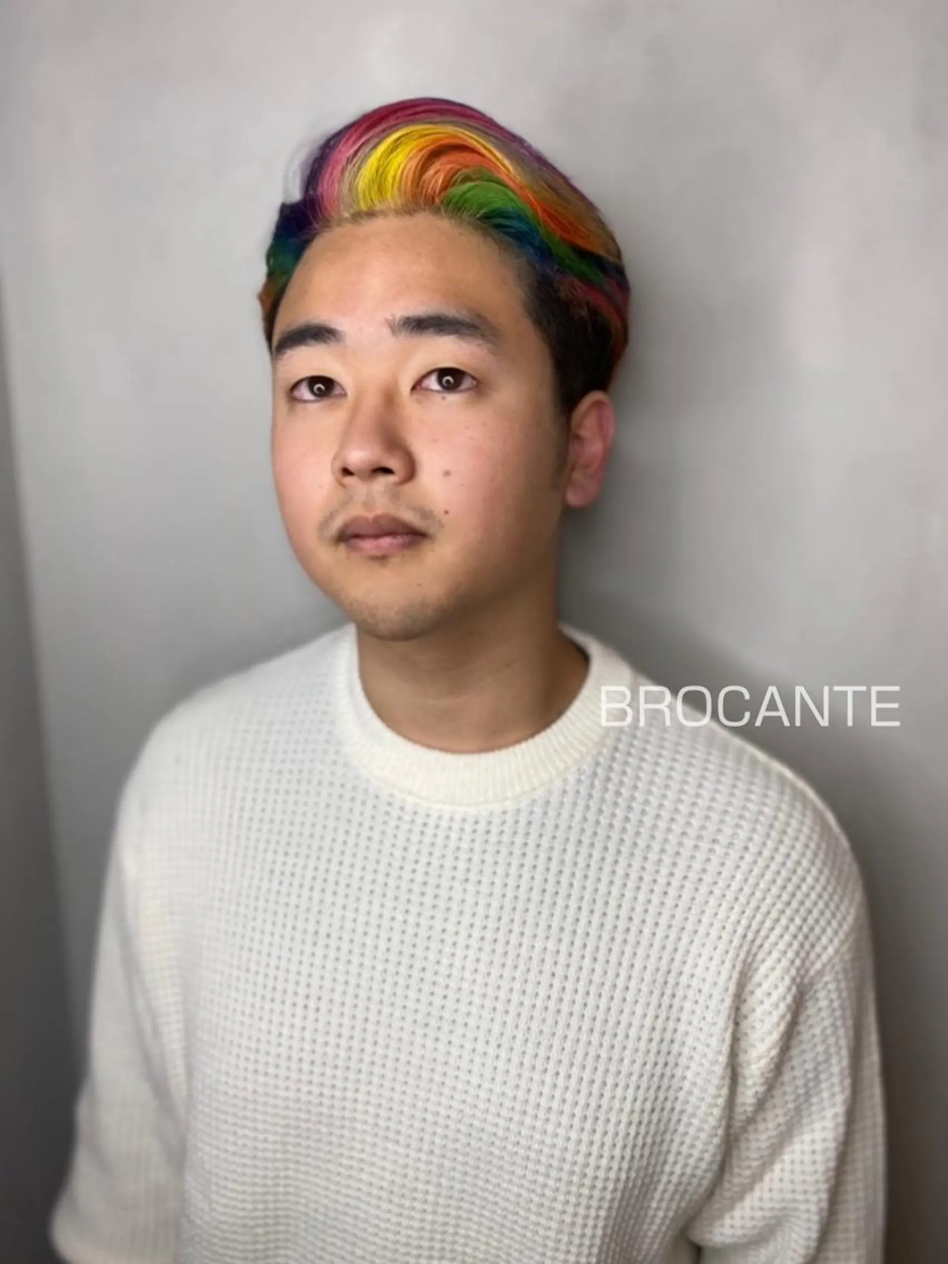 ショート カラー メンズ メンズハイトーン ツーブロック ハイトーンカラー ユニコーンカラー BROCANTE✂︎ karasawa.nのヘアスタイル