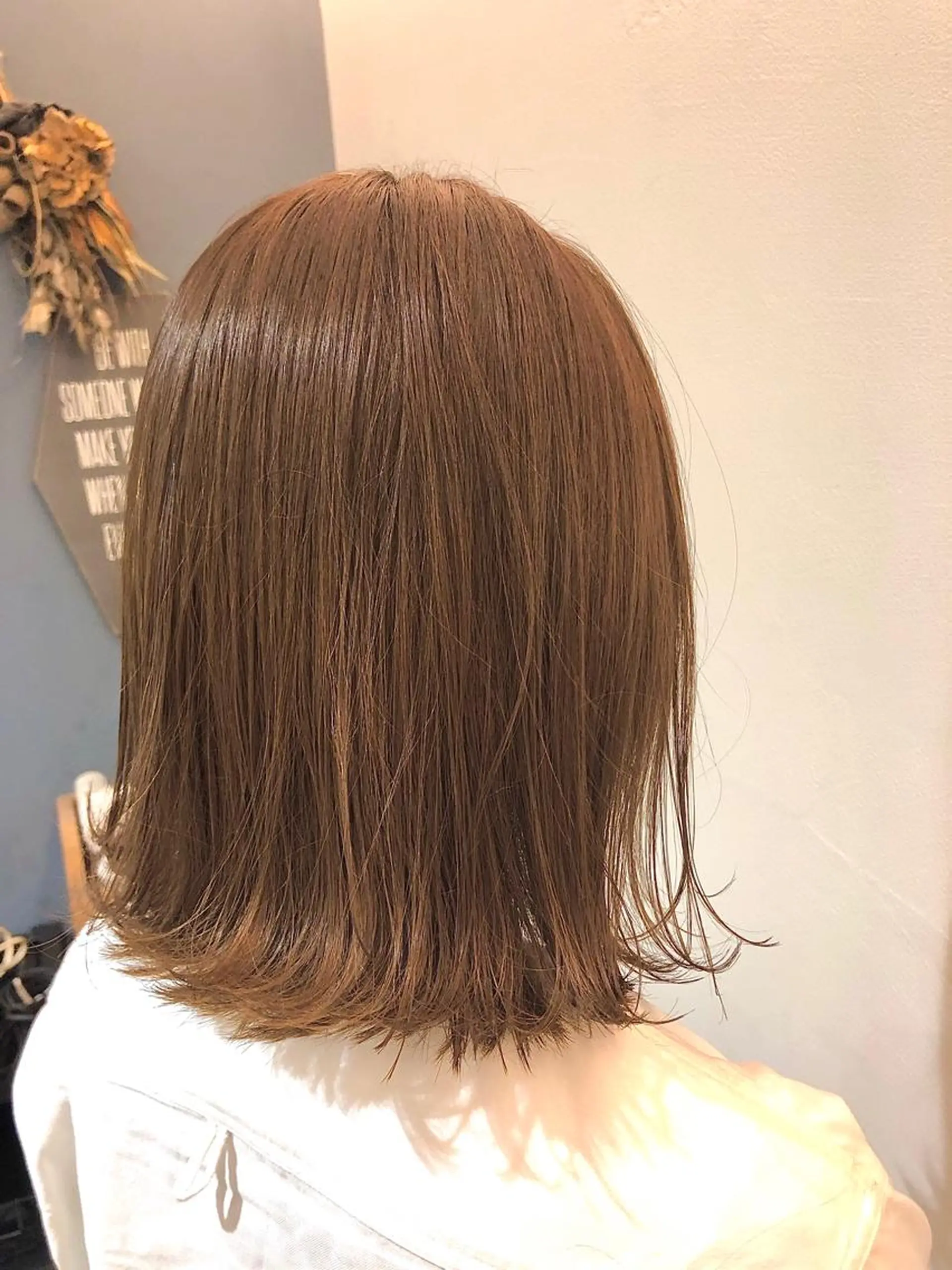カラー ベージュカラー 三村 桜生のヘアスタイル