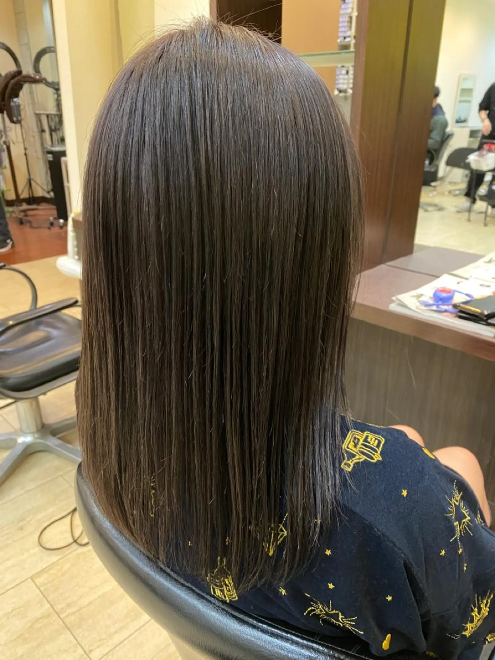 ミディアム カラー トリートメント カット ヘアカラー トリートメント wa daのヘアスタイル