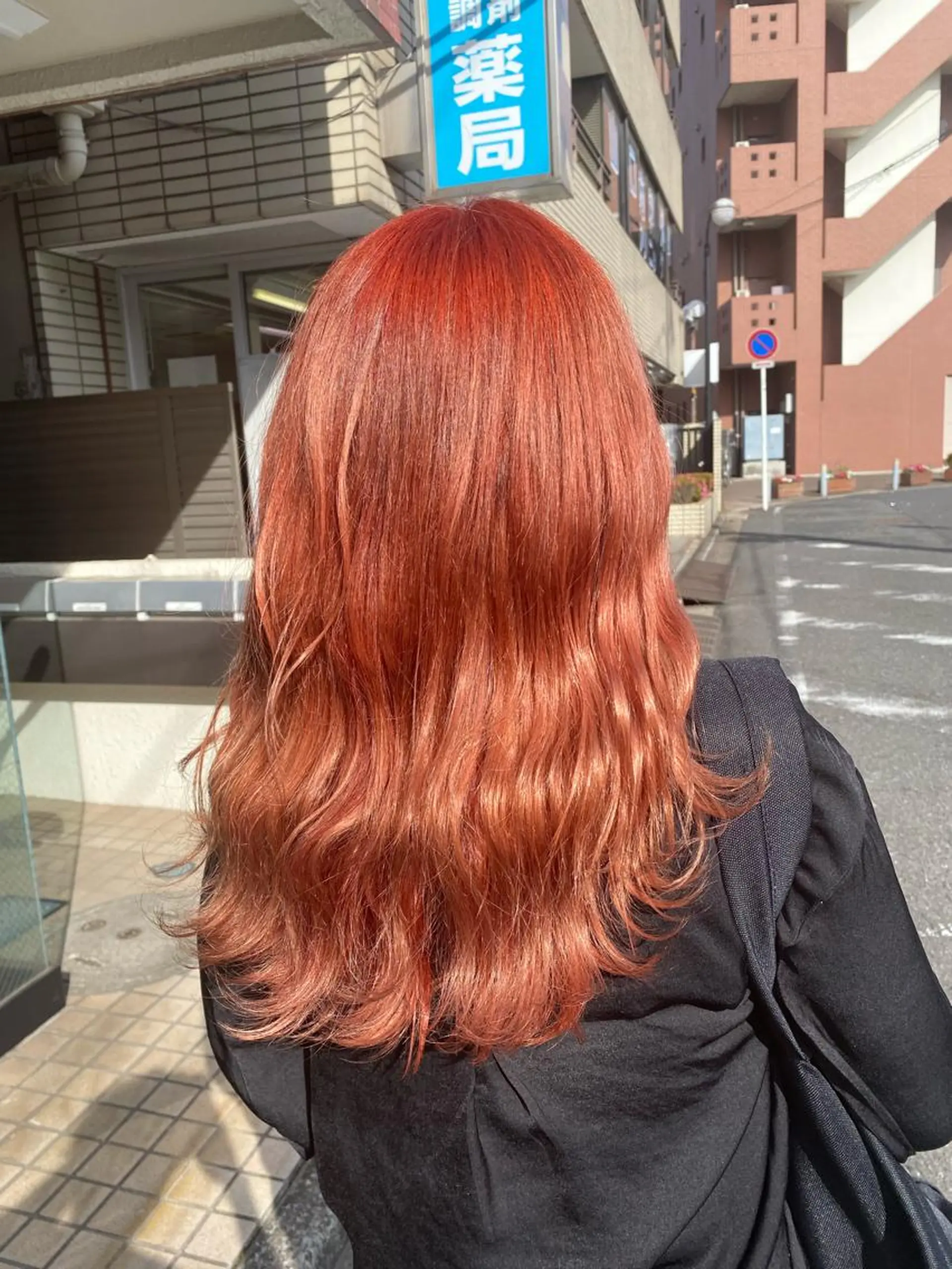 セミロング カラー オレンジ Tsuyoki .のヘアスタイル