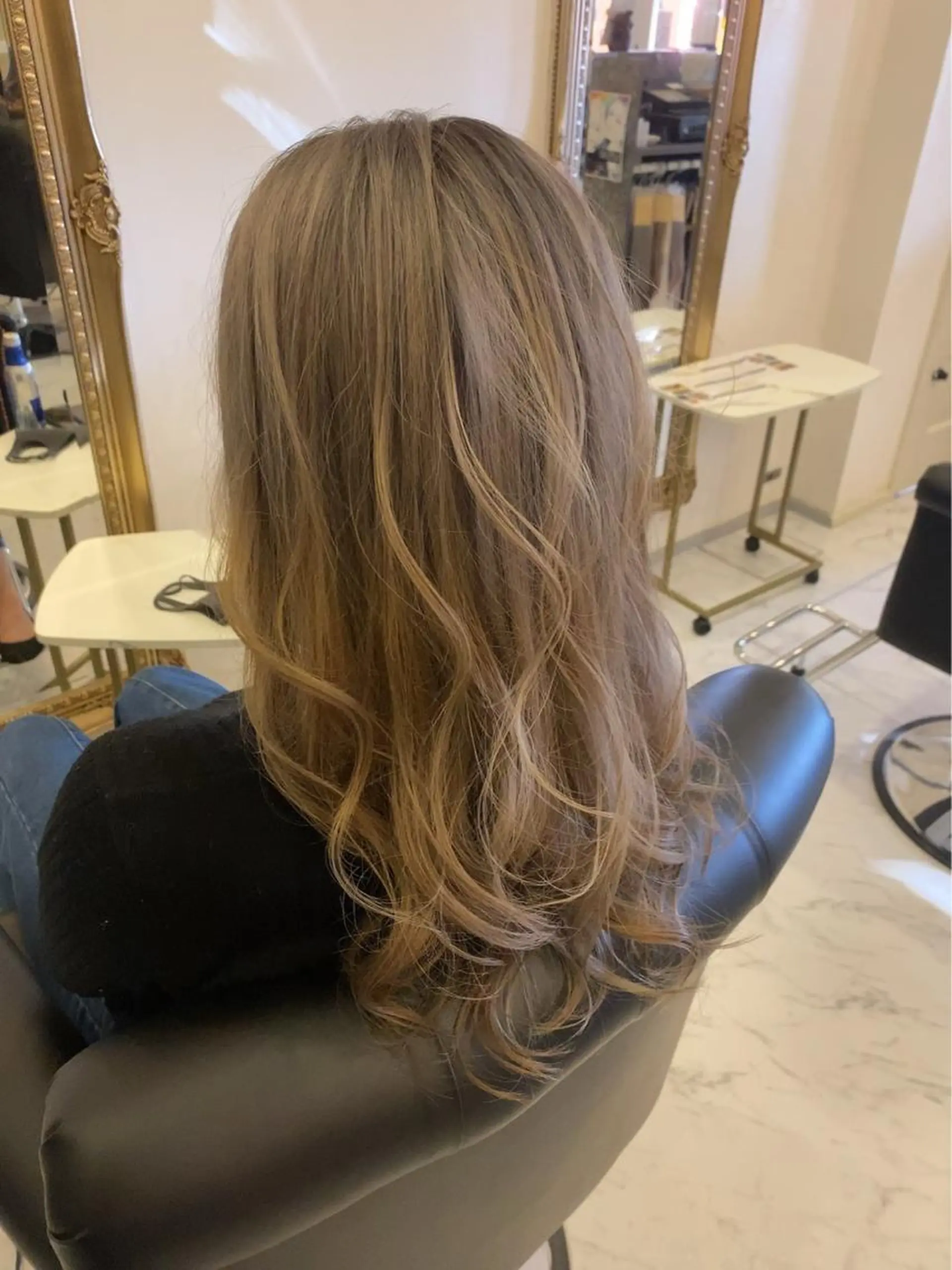 ロング カラー カット ヘアカラー トリートメント 🍀Moda by Grande🍀のヘアスタイル