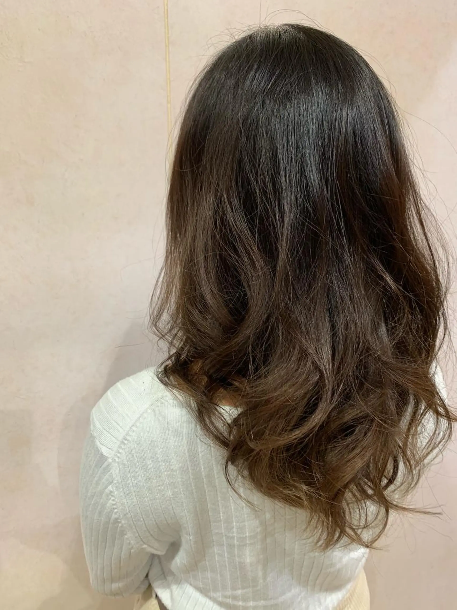 セミロング カラー ヘアアレンジ TAKA 髪質改善のヘアスタイル