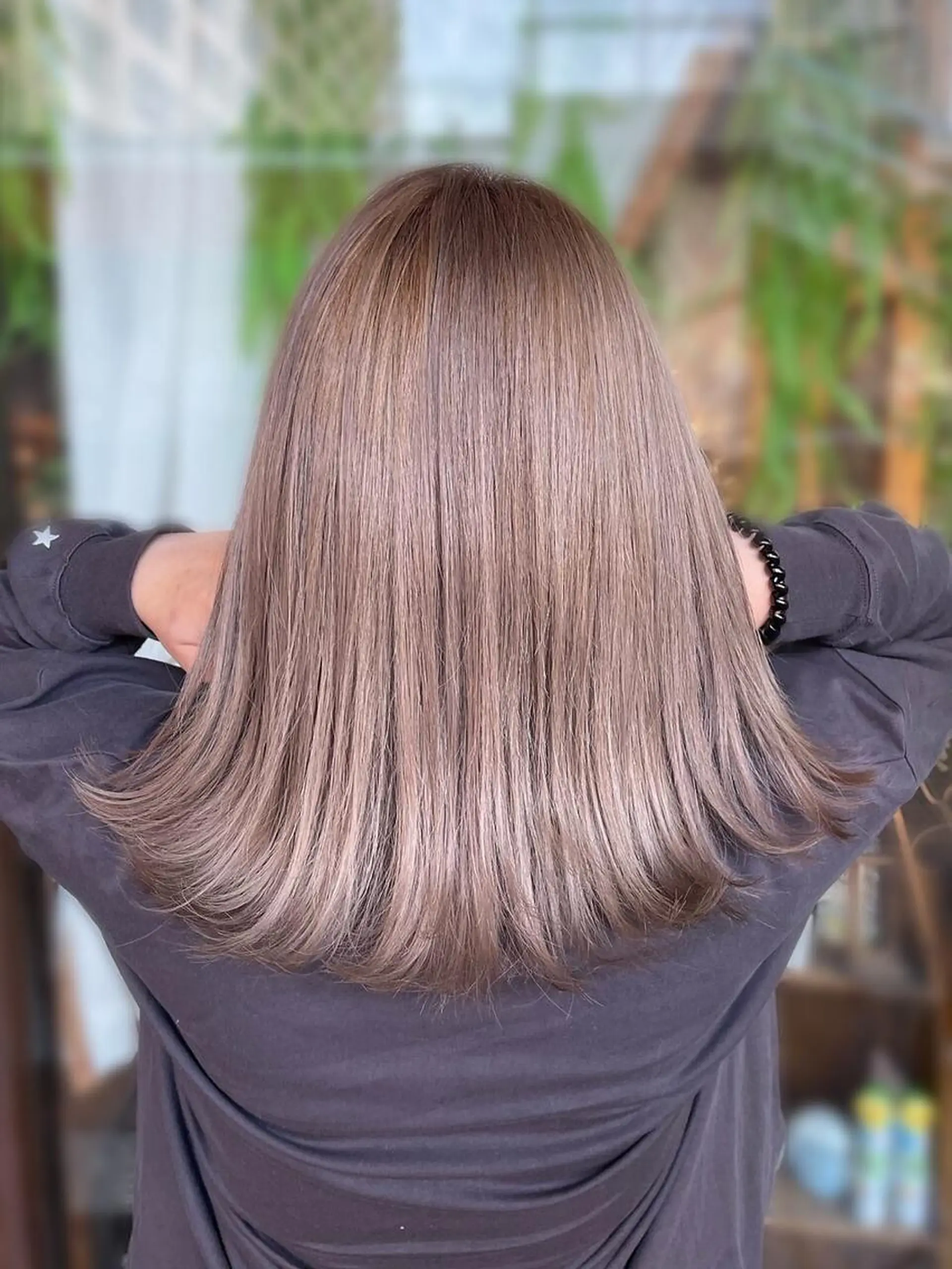 ミディアム カラー ヘアカラー トリートメント THE2ND 大竹 瞳のヘアスタイル