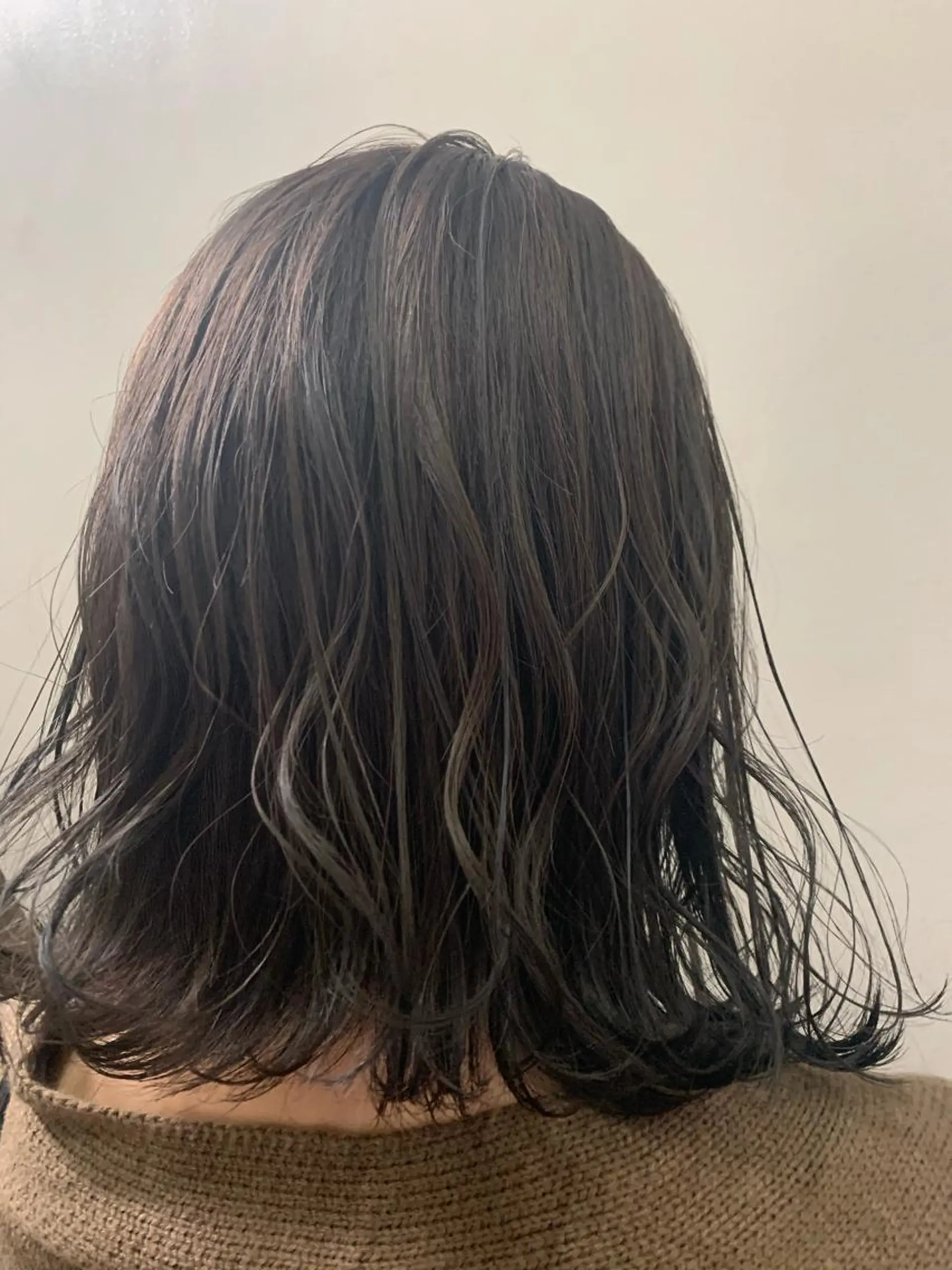 ミディアム カット ヘアカラー トリートメント ヘッドスパ ヘアセット 山口 竣也のヘアスタイル