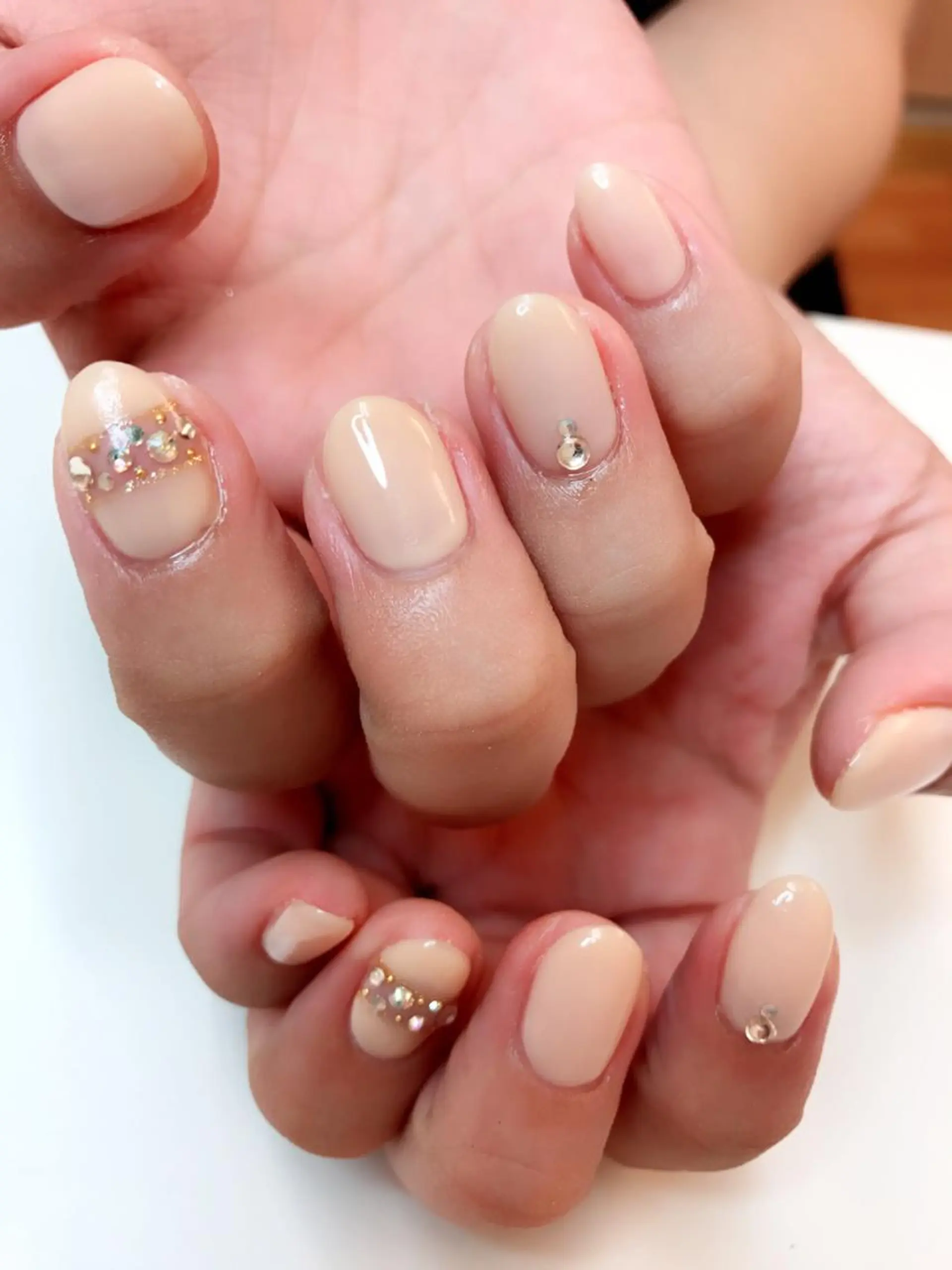 ロング カラー パーマ ヘアアレンジ キッズ ネイル マツエク・マツパ Sunny side nailのネイルデザイン