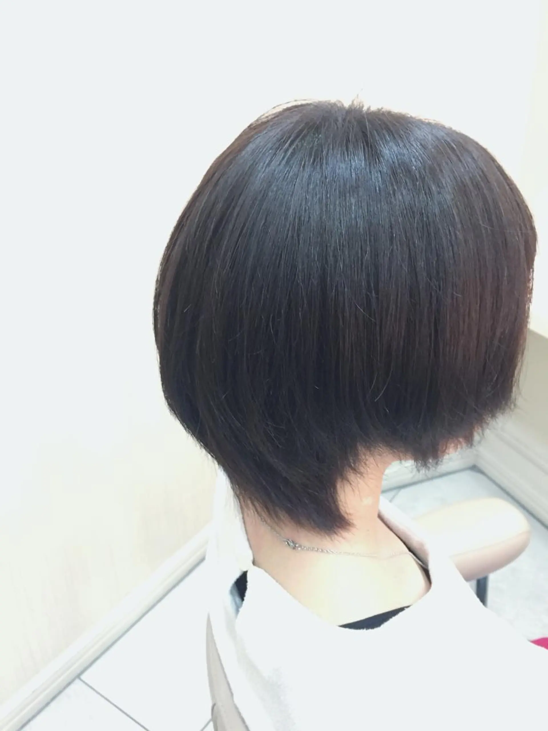 ショート カラー 吉岡 三四朗のヘアスタイル