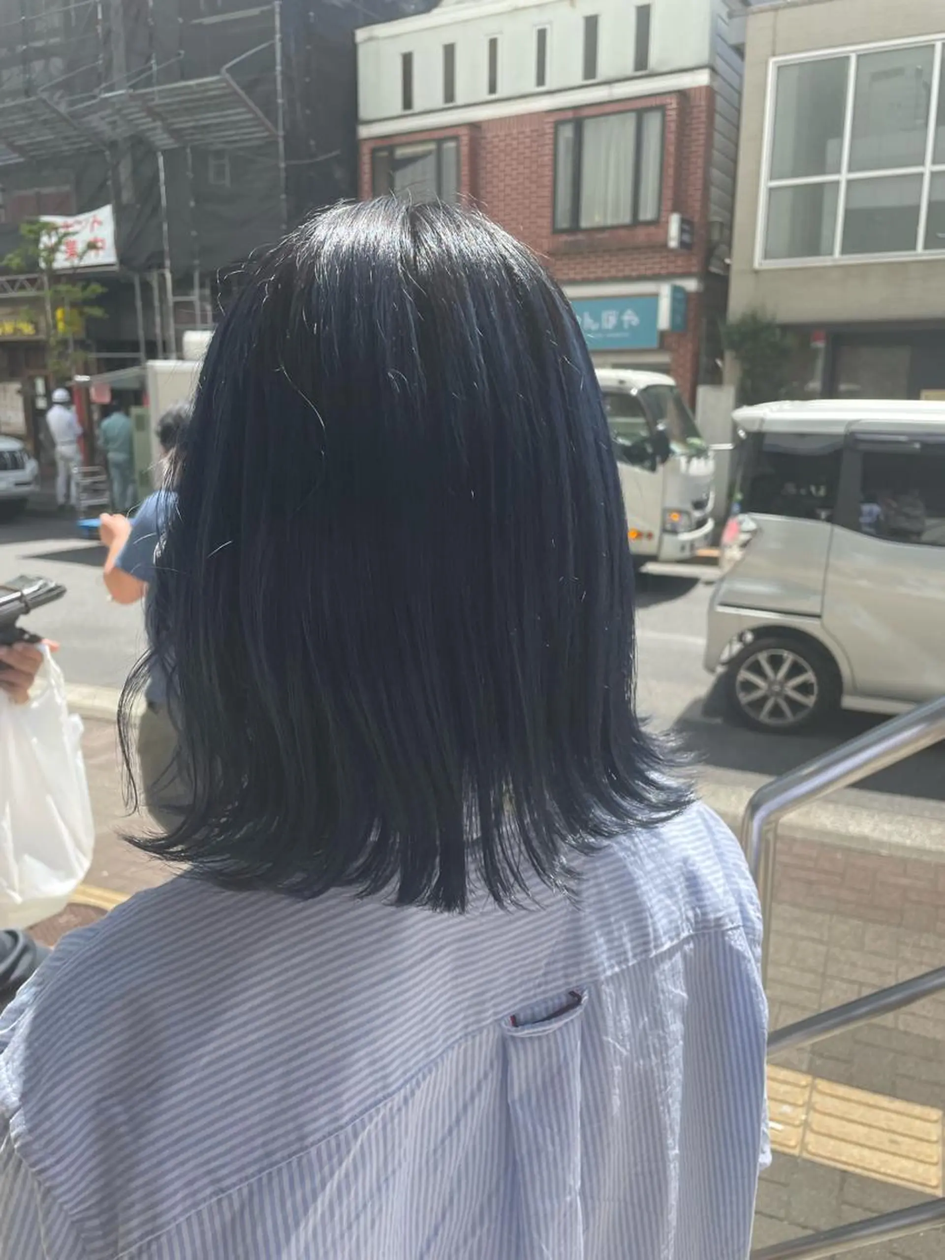 ミディアム カラー 黒髪 ブルーカラー ブルーブラック ヘアカラー メンズ/艶髪/カラー サクラ🌸のヘアスタイル