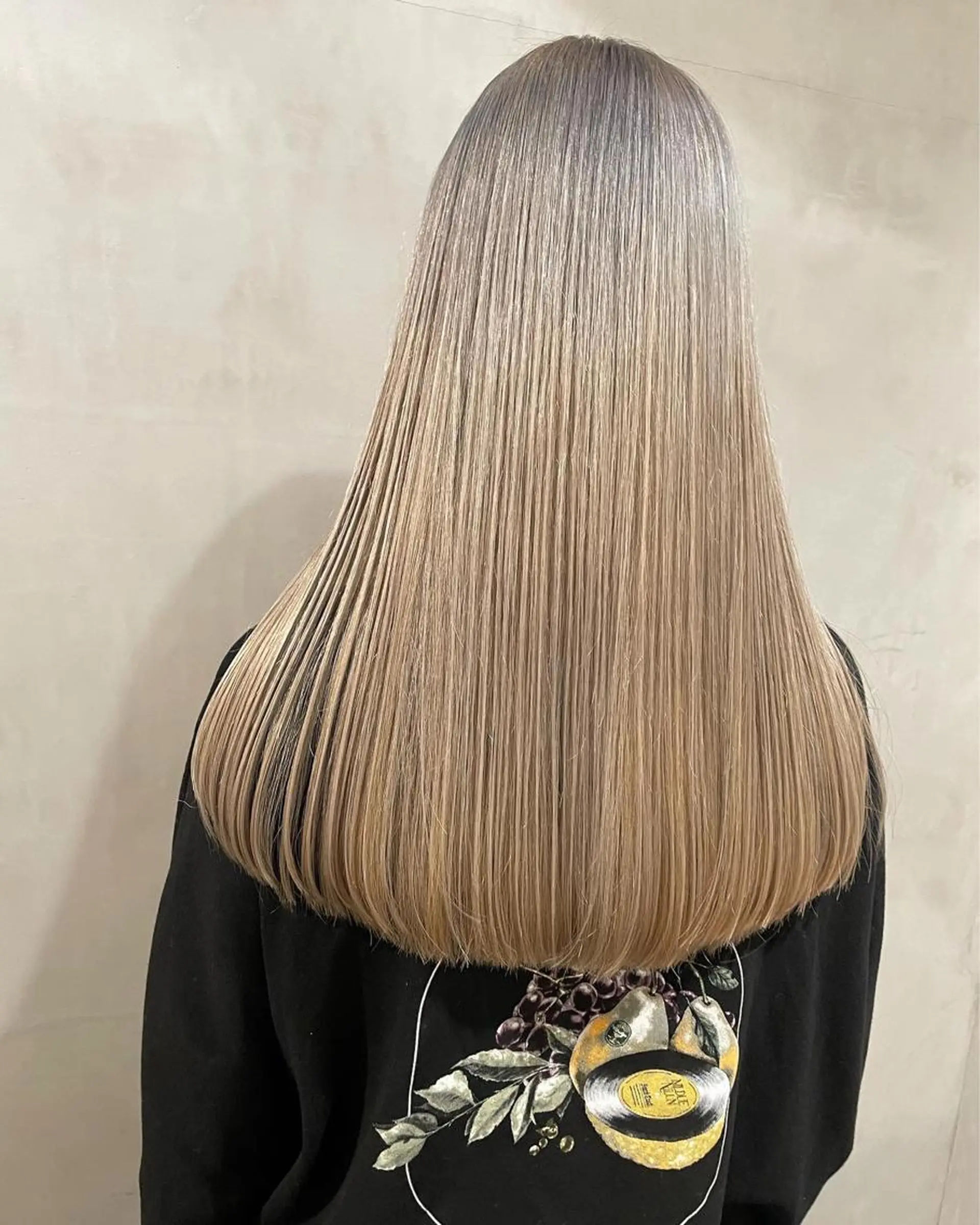 ロング カラー カット ヘアカラー トリートメント 優 作のヘアスタイル