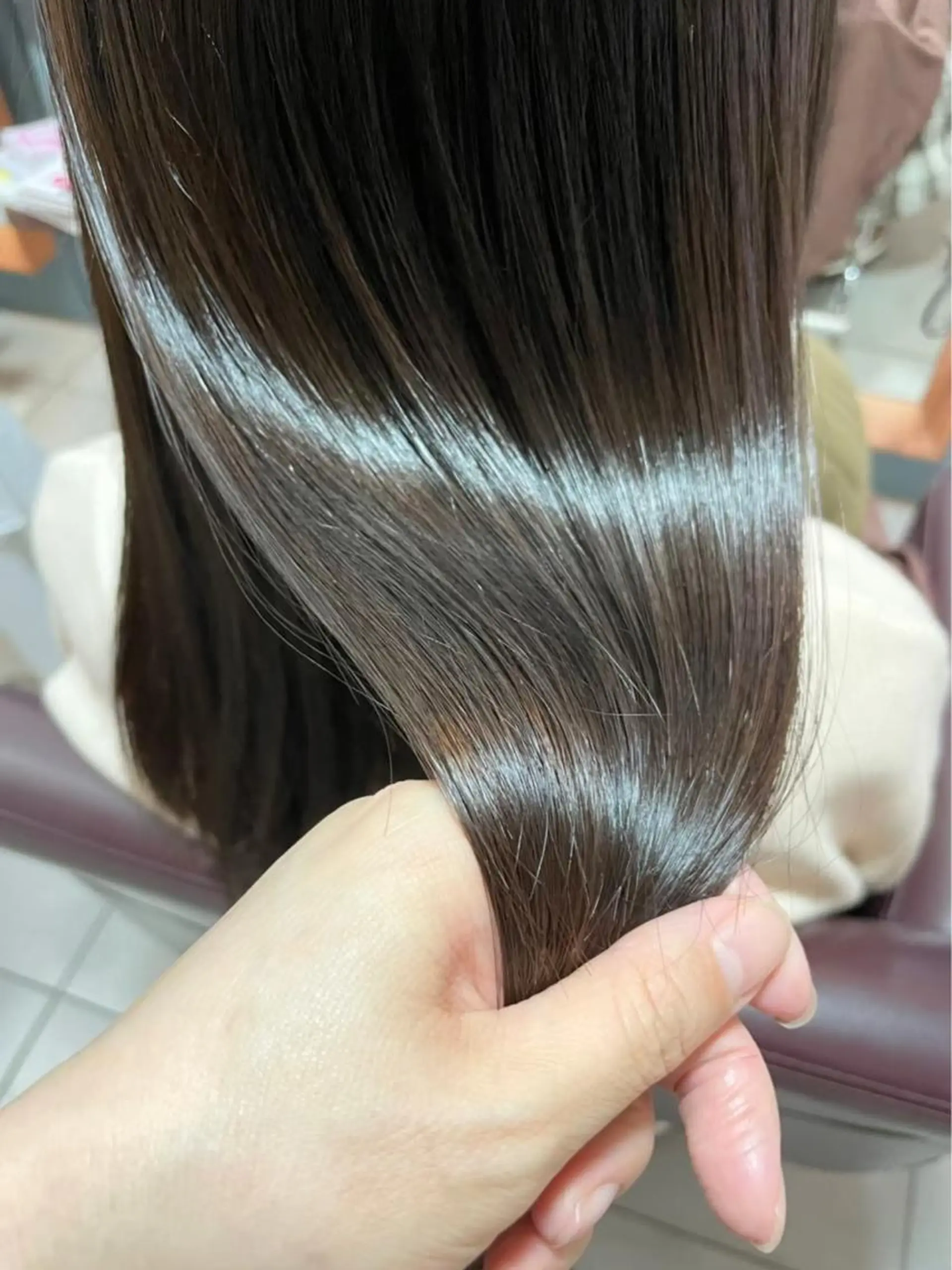 カラー 新谷 茉璃のヘアスタイル