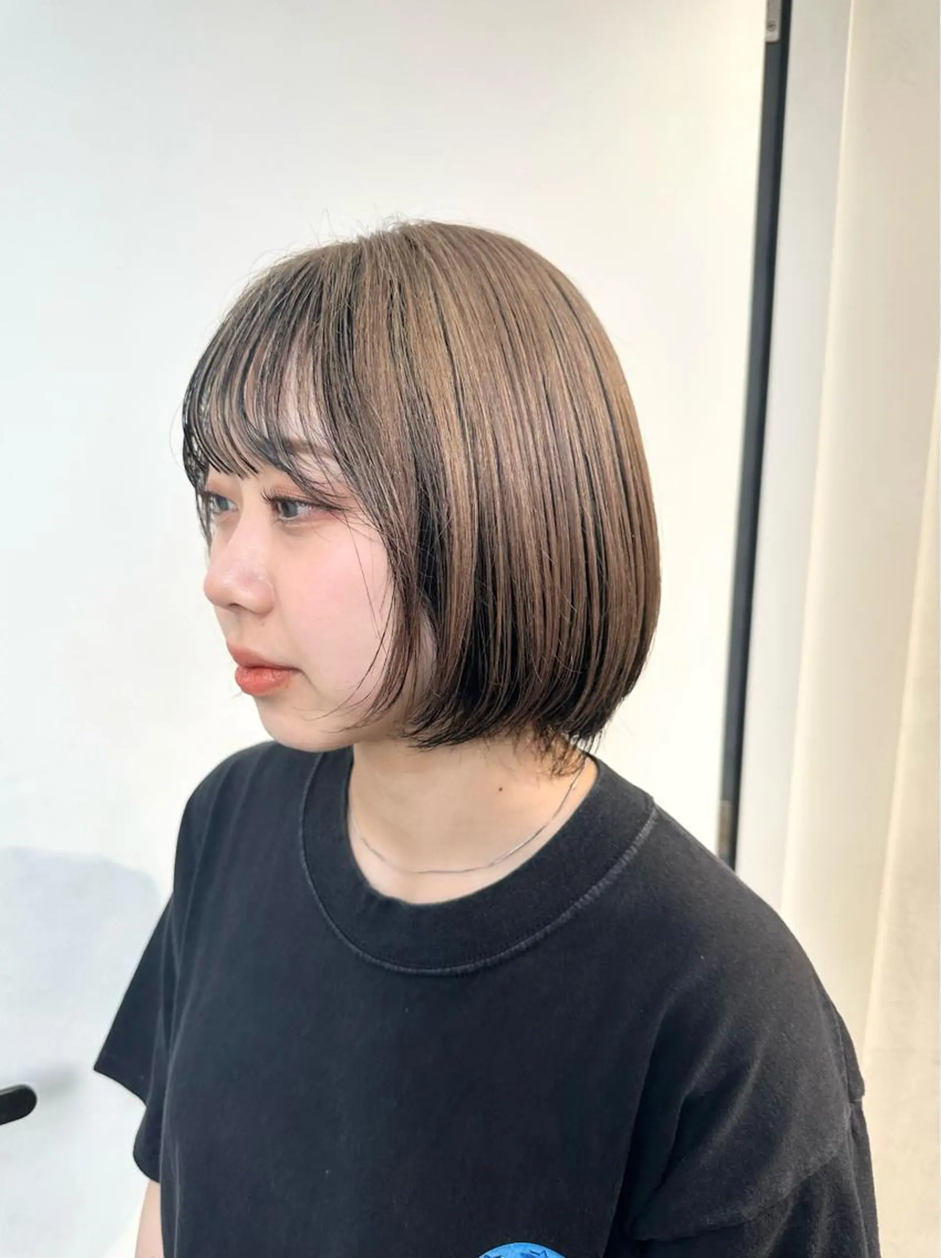 ショート カラー ヘアカラー トリートメント 🎀ツヤ髪韓国ヘア ミカ🎀のヘアスタイル
