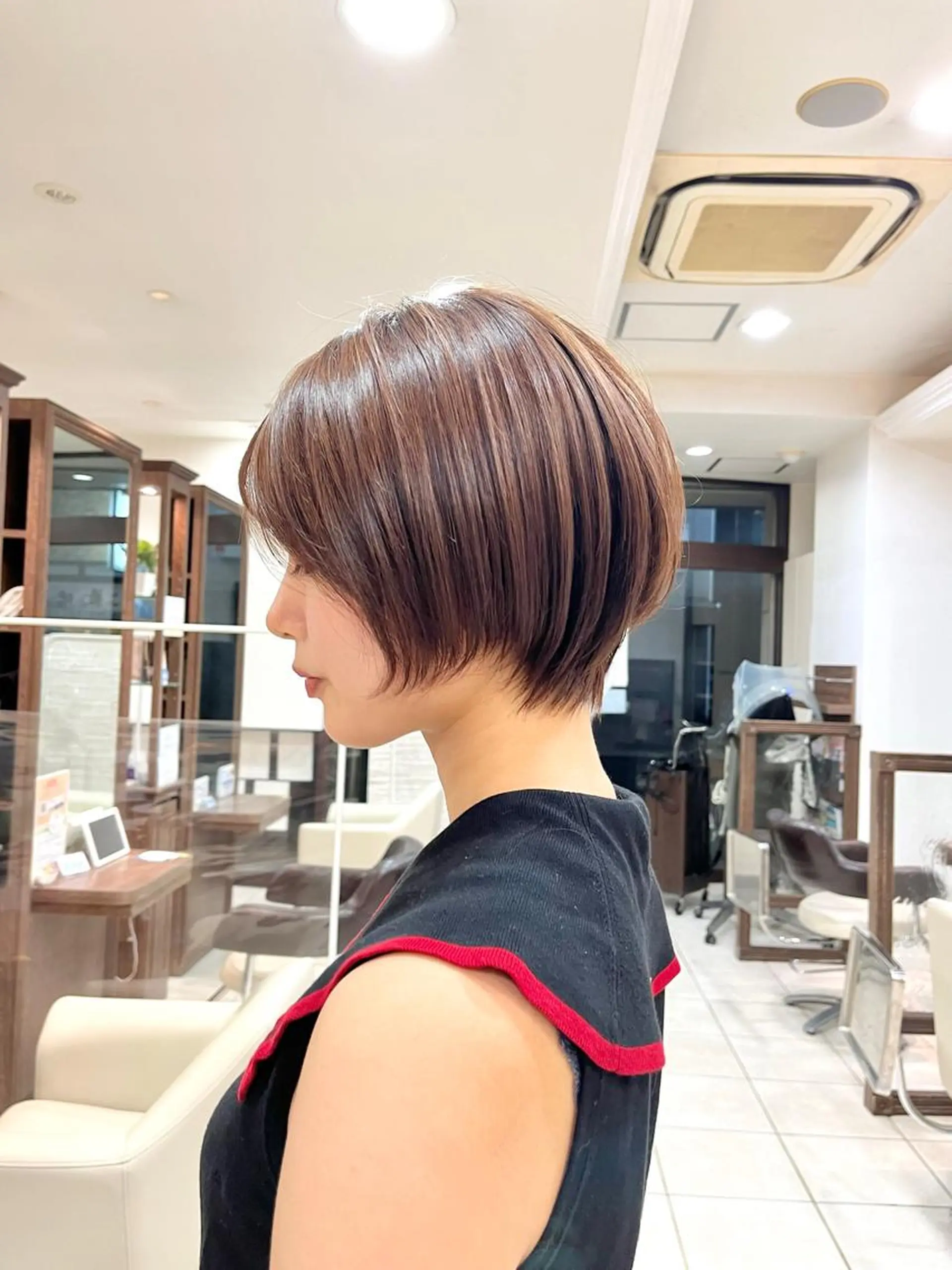ショート ショートボブ ハンサムショート ボブ くびれヘア ハイライト カット トリートメント ✨髪質改善・縮毛矯正 専門美容室マーベルのヘアスタイル