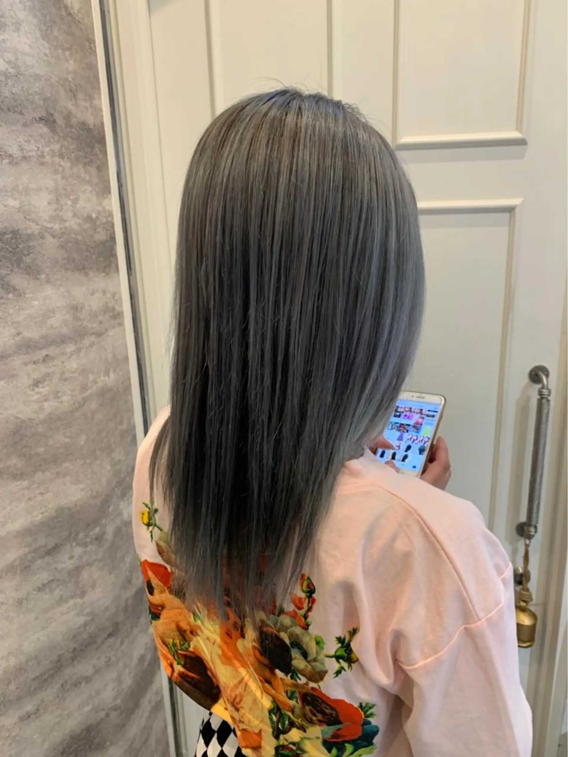 ミディアム カラー シルバー 🫟Blanco🫟 Color&Careのヘアスタイル