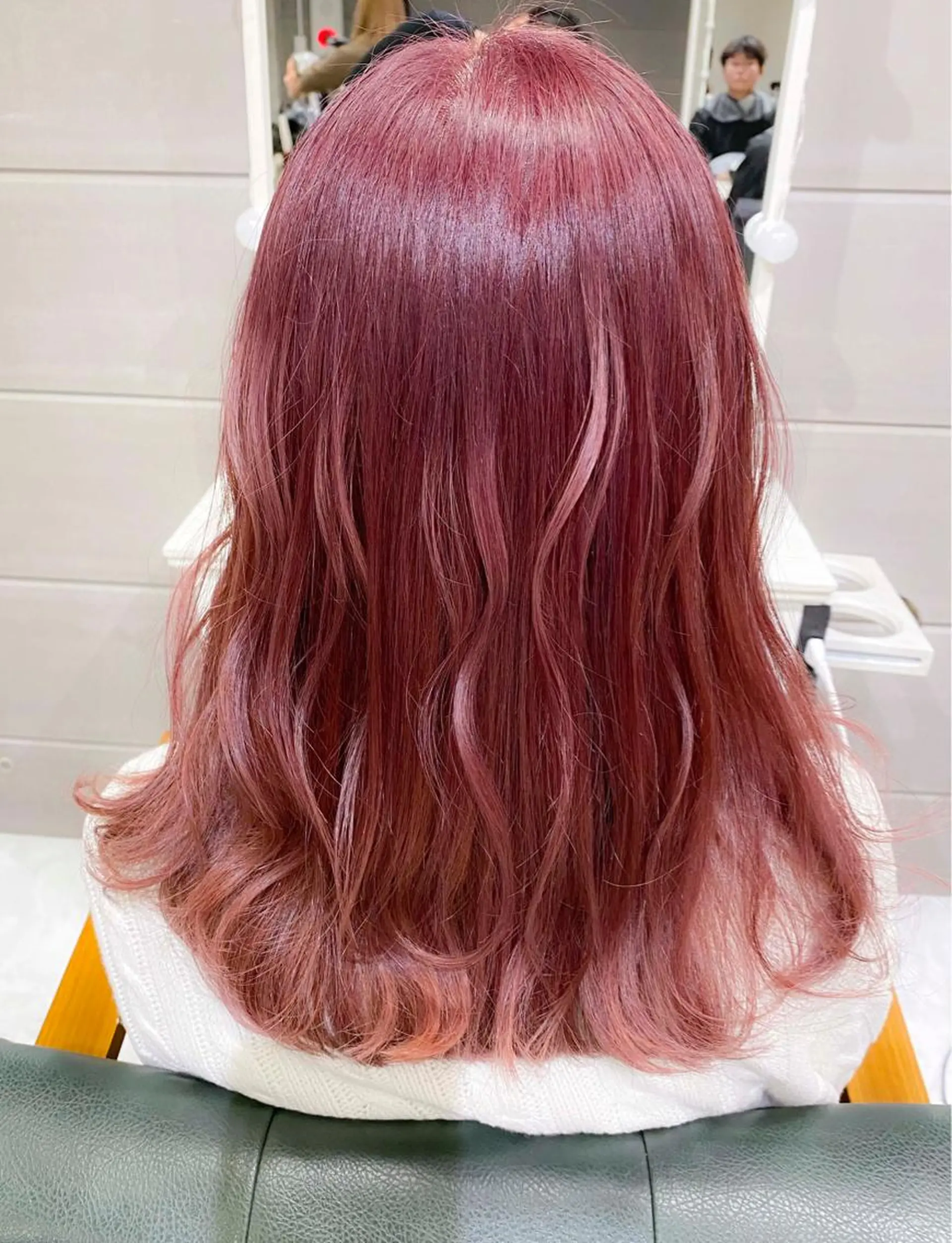 セミロング カラー ヘアアレンジ 透明感カラー ピンクカラー バイオレットカラー モテ髪透明感❤️ デイズヘアカラーのヘアスタイル