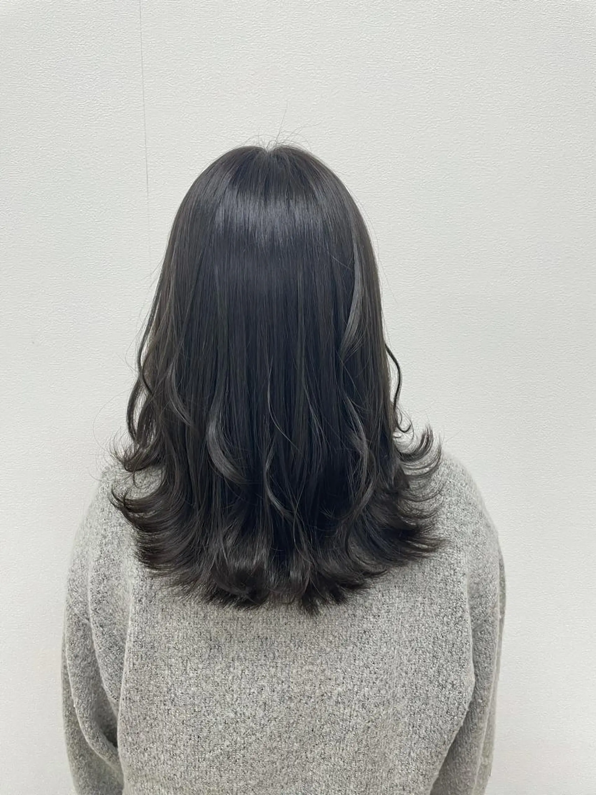 ロング カット ヘアカラー トリートメント 小林 愛花のヘアスタイル