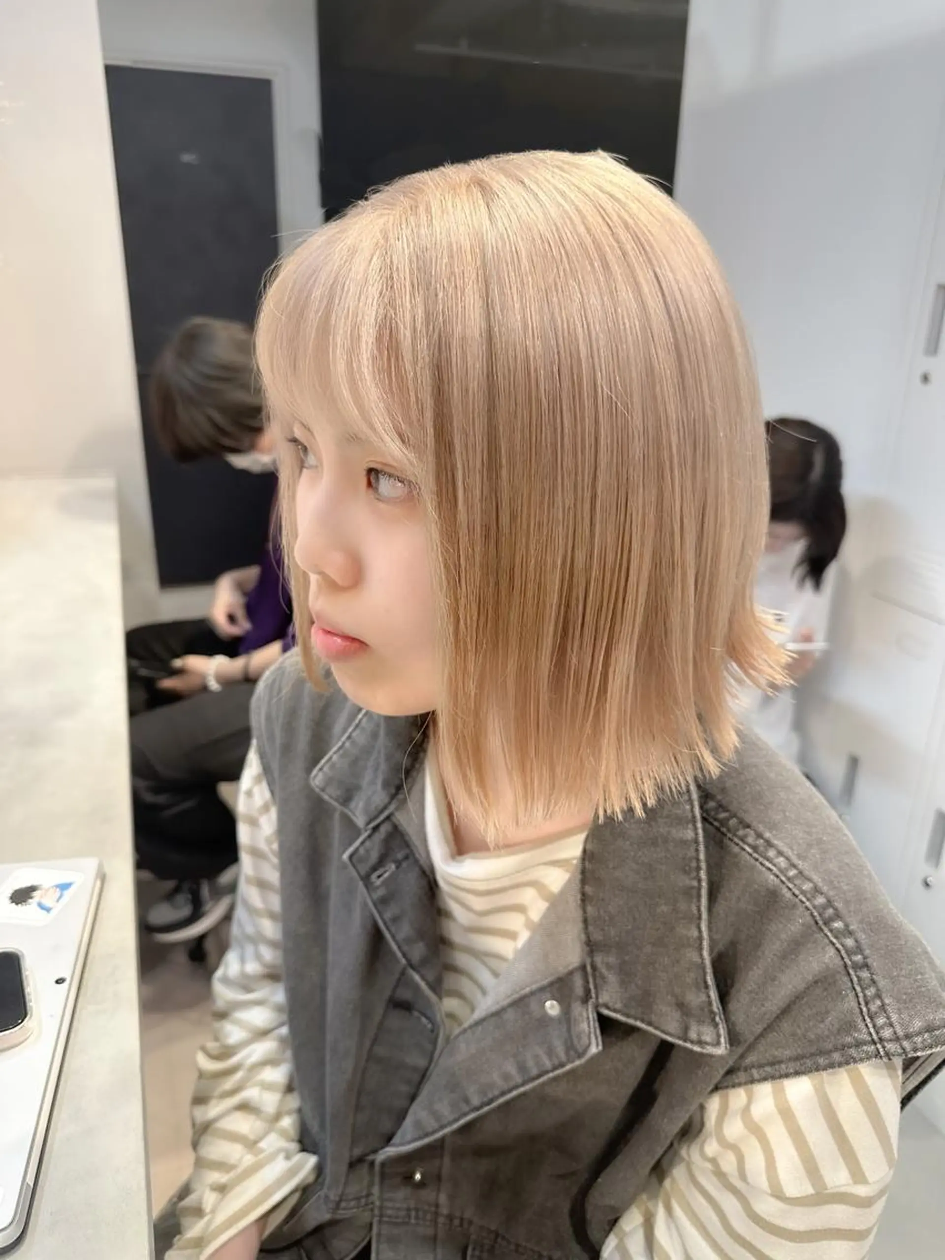 ミディアム カラー ブリーチ カット ヘアカラー トリートメント 💖ハイライト/ハイ トーン💖MIKIのヘアスタイル