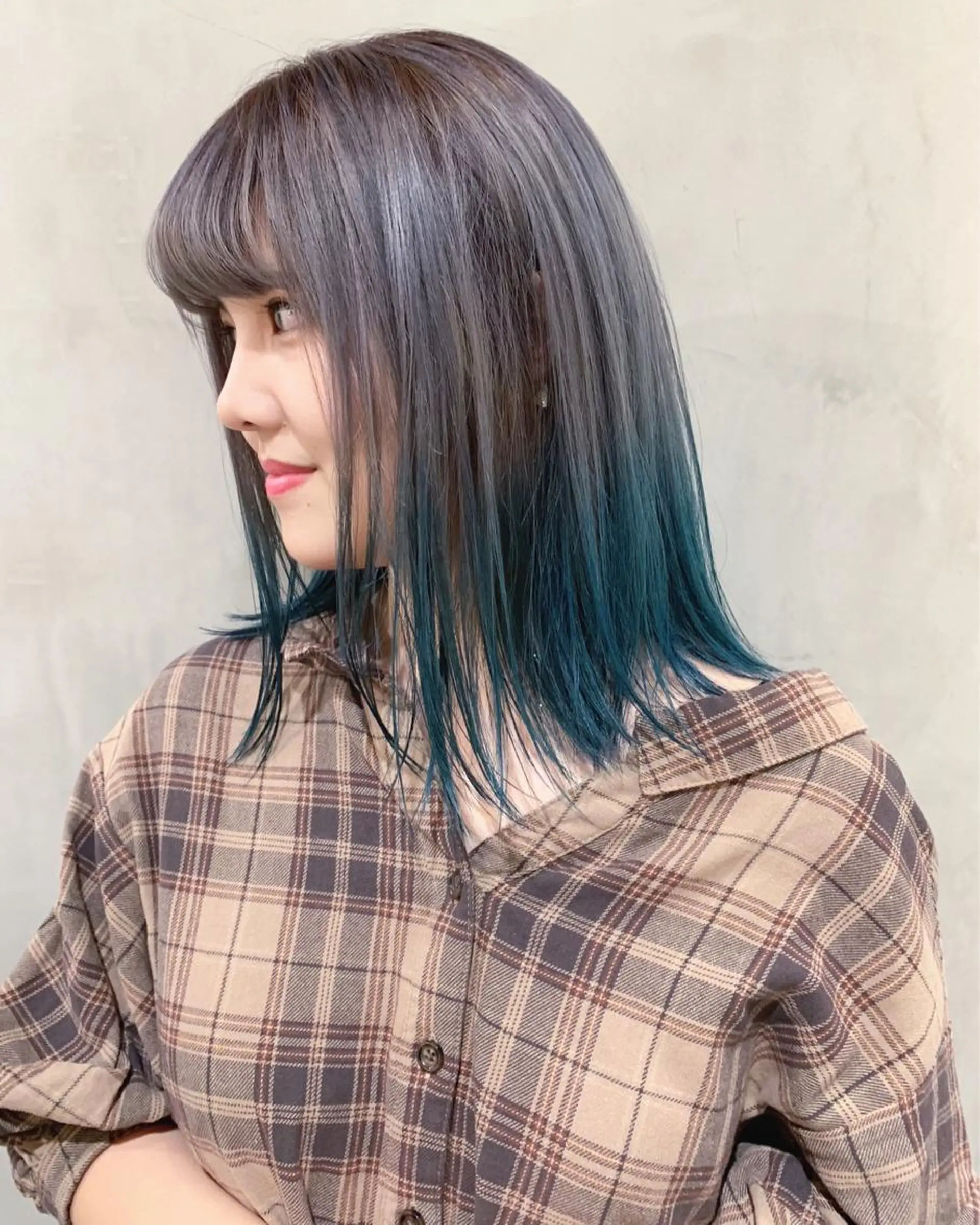 ミディアム カラー ヘアカラー トリートメント 優 作のヘアスタイル