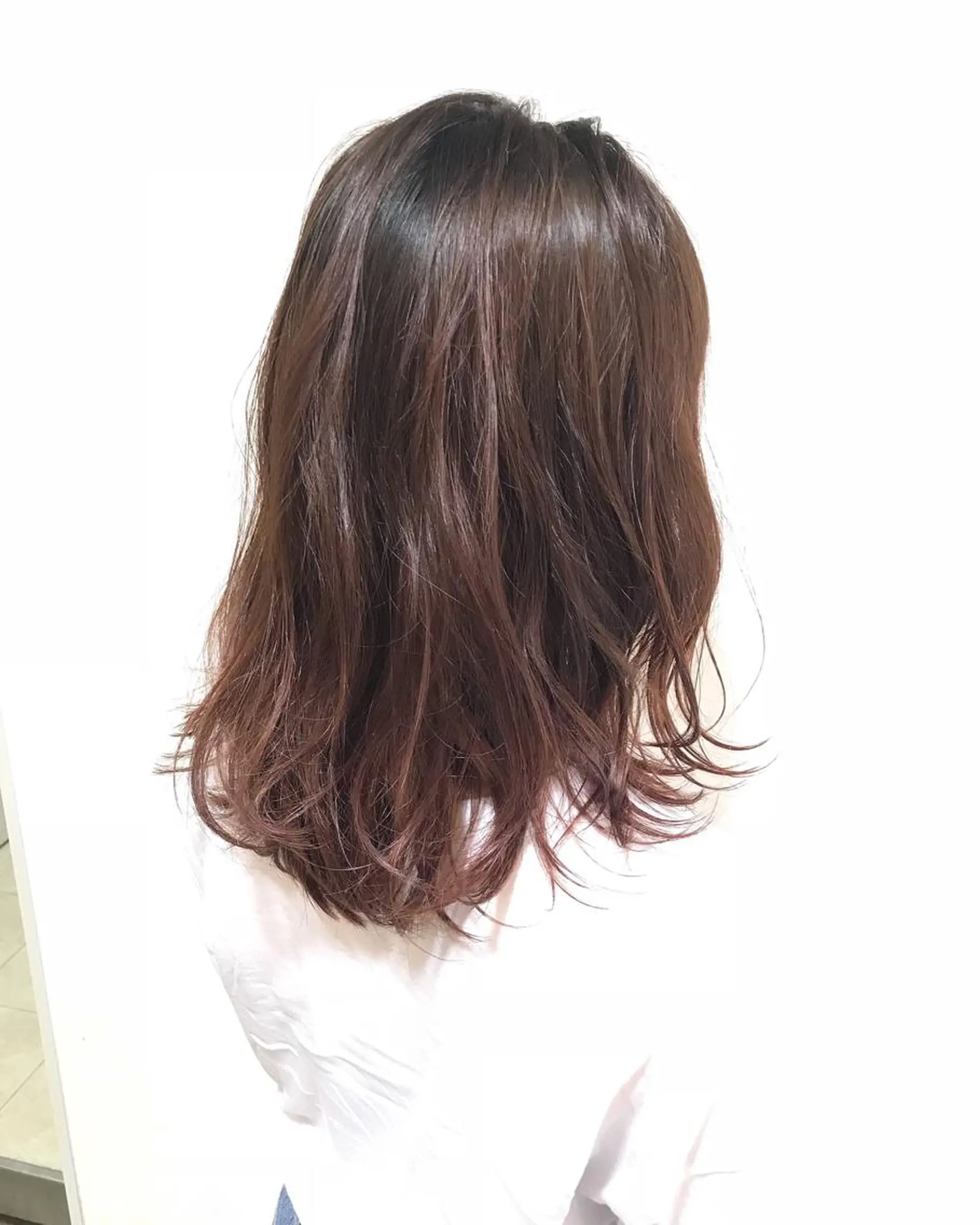 ミディアム カラー バレイヤージュ グラデーションカラー レイヤーカット ヘアカラー トリートメント chiyo yasuのヘアスタイル