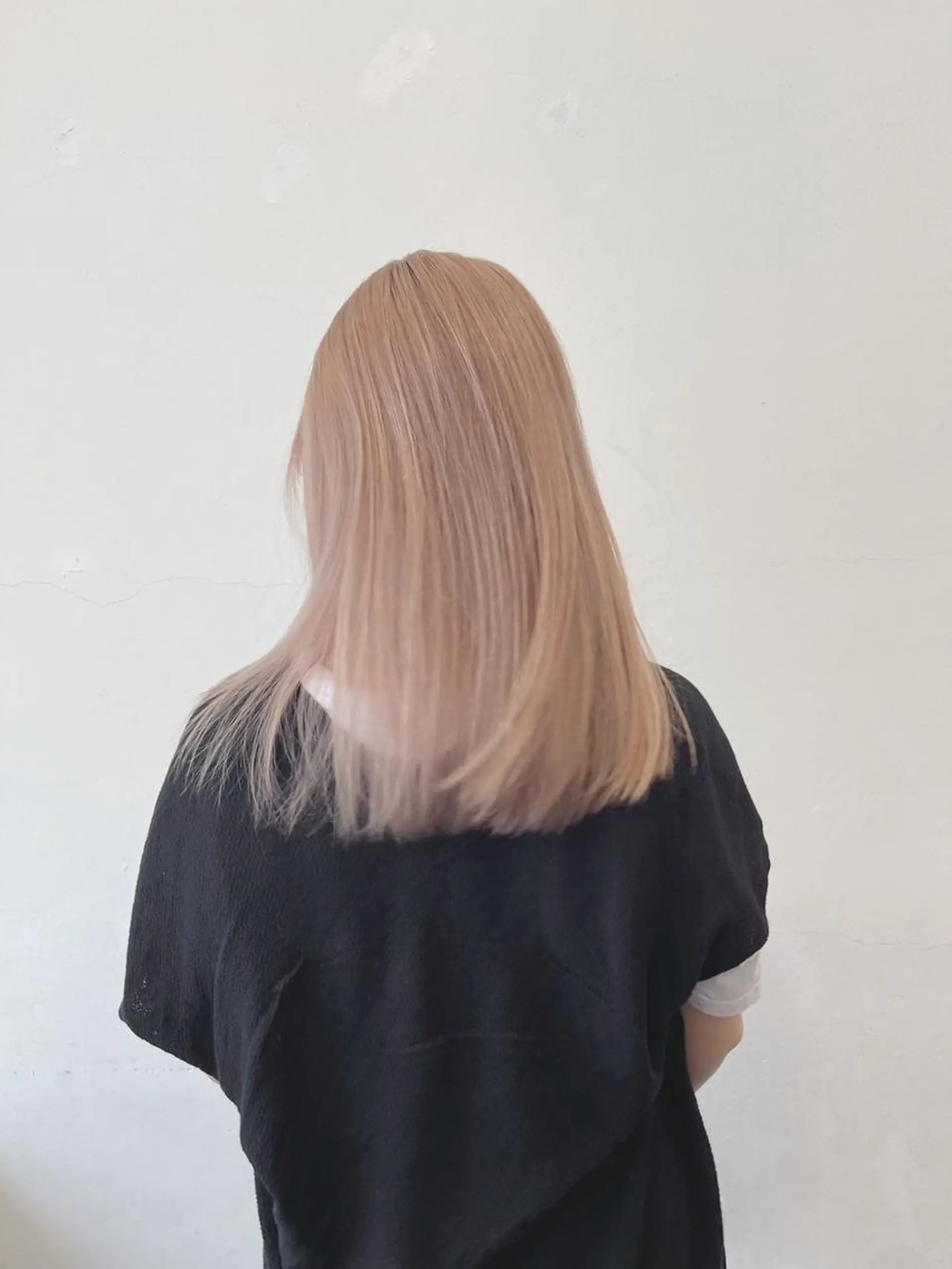 ロング カラー ベージュカラー ミルクティーベージュ 特別モデル価格 タカシマイッセイのヘアスタイル