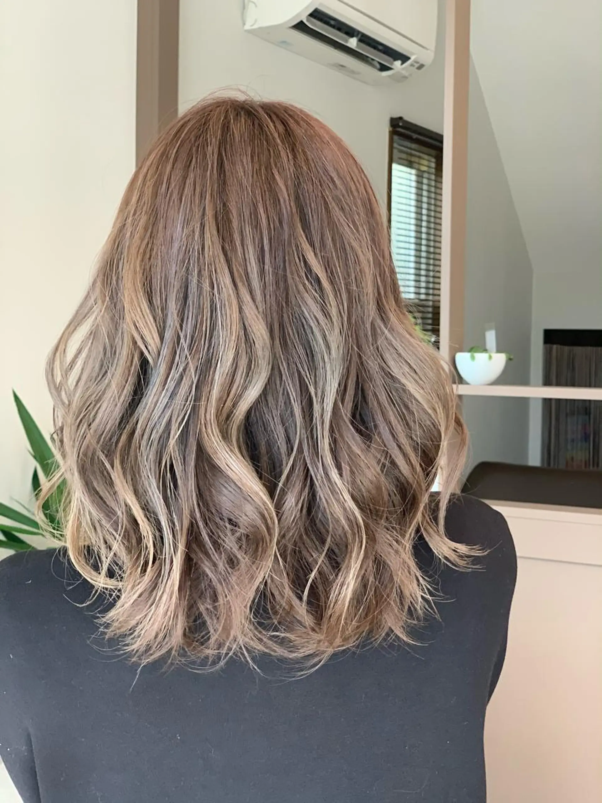 カラー ALLURE hair&este所属・ALLURE hair&esteの眉毛・アイブロウイメージ