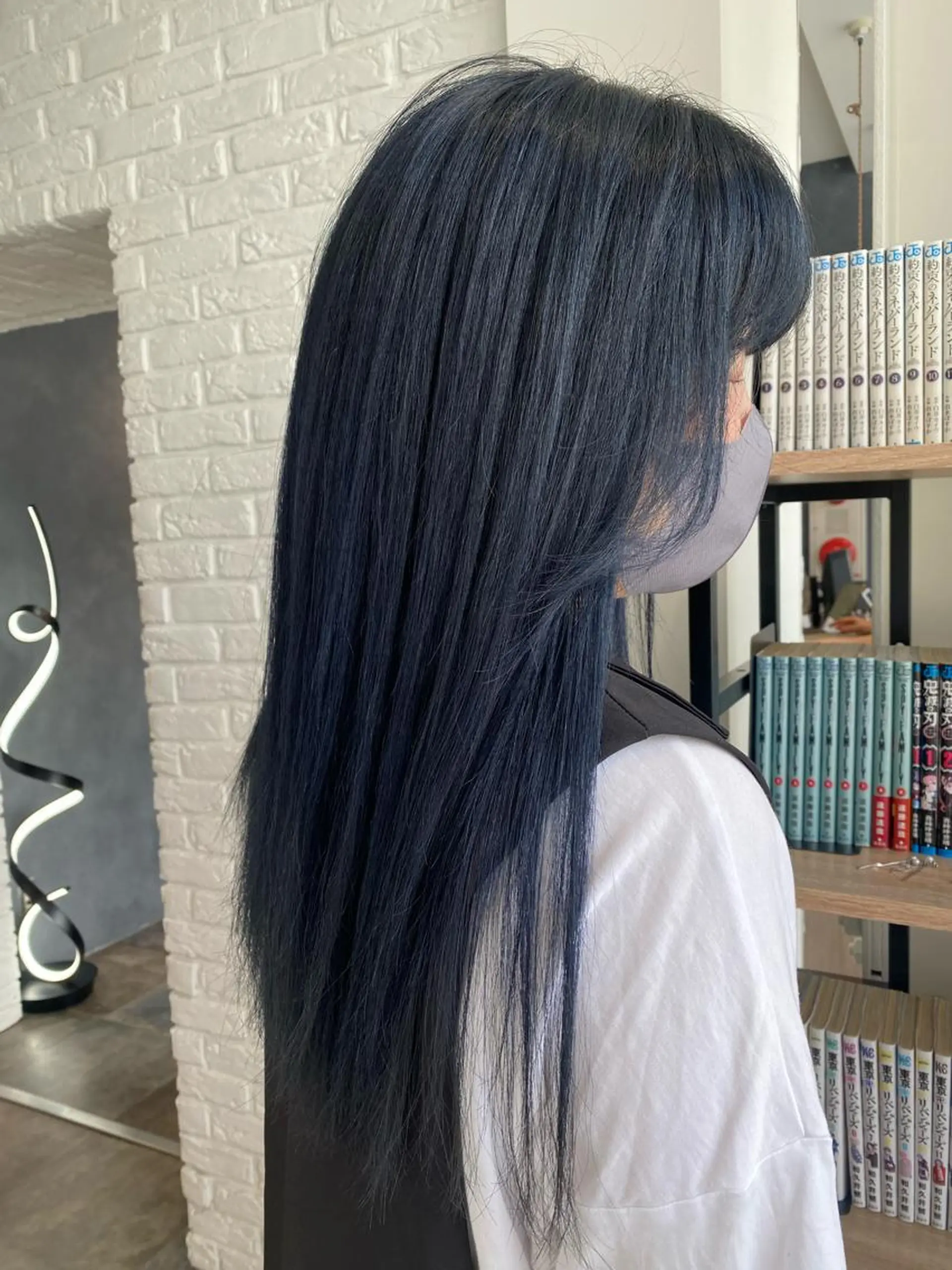 ロング ヘアカラー ハイトーンボブ Mizuki.のヘアスタイル