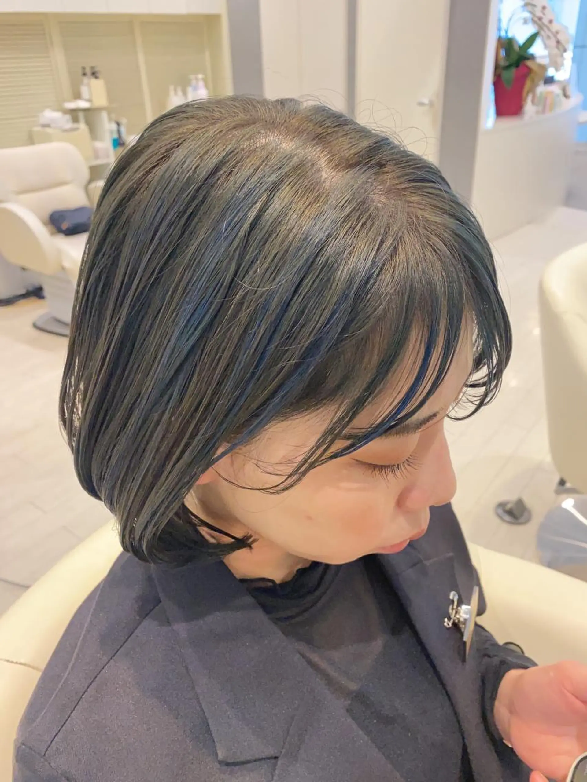 ショート カラー 鈴木 真悠のヘアスタイル