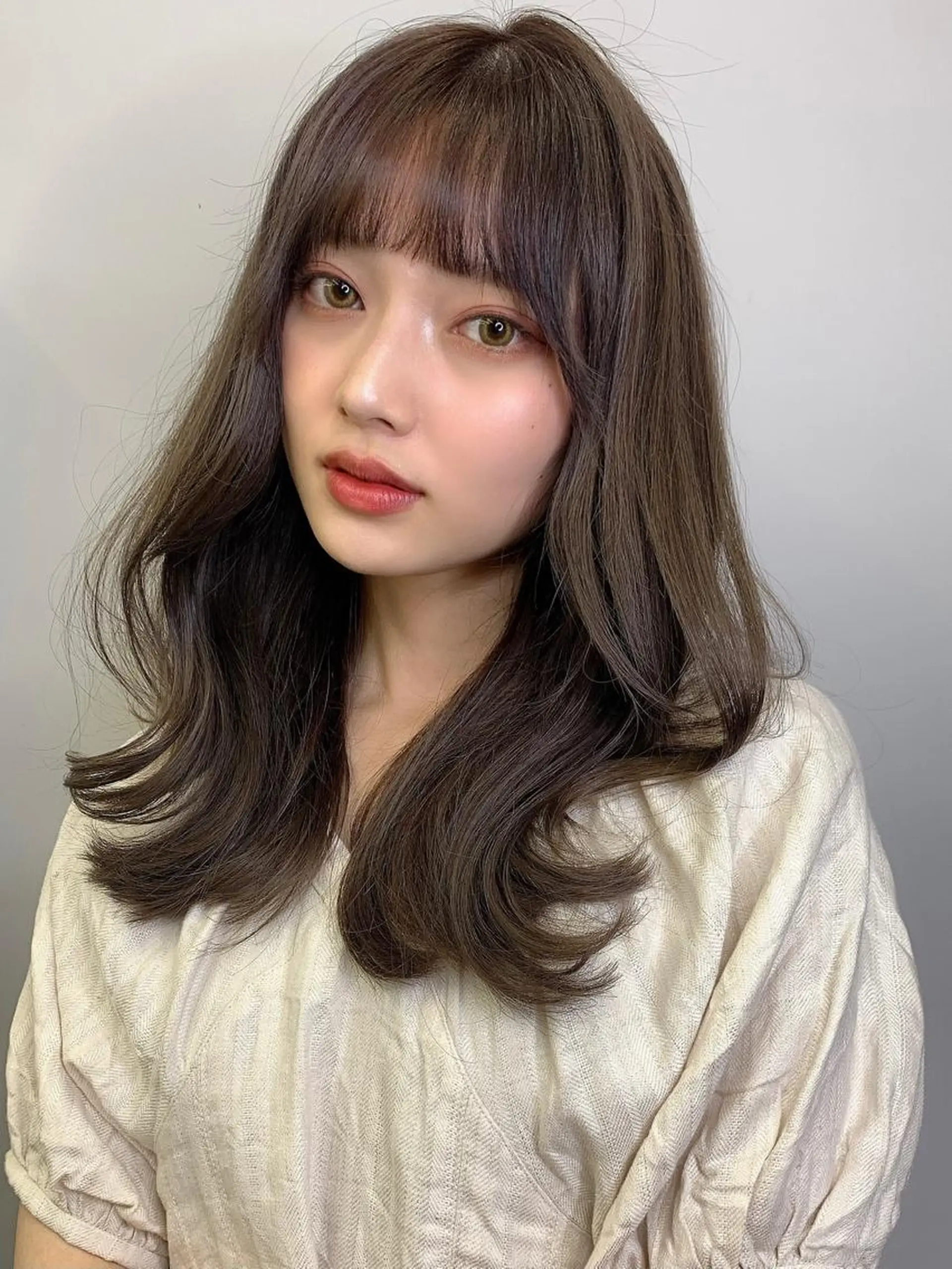 ミディアム カラー カット ヘアカラー トリートメント ヘッドスパ ヘアセット 透明感/オリーブ/ グレージュ/YUKAのヘアスタイル