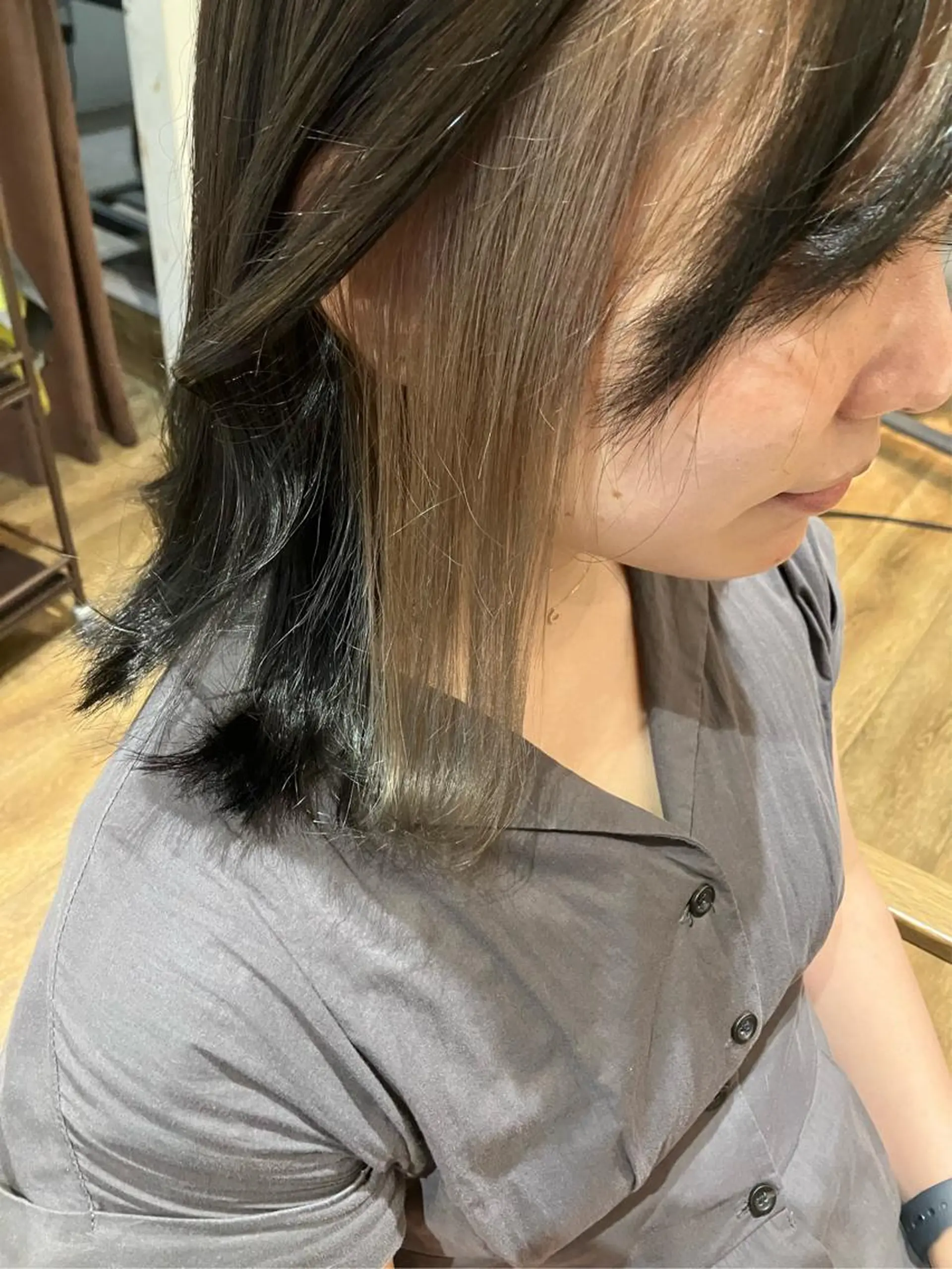 カラー イヤリングカラー ヘアカラー えばら まい/attraのヘアスタイル