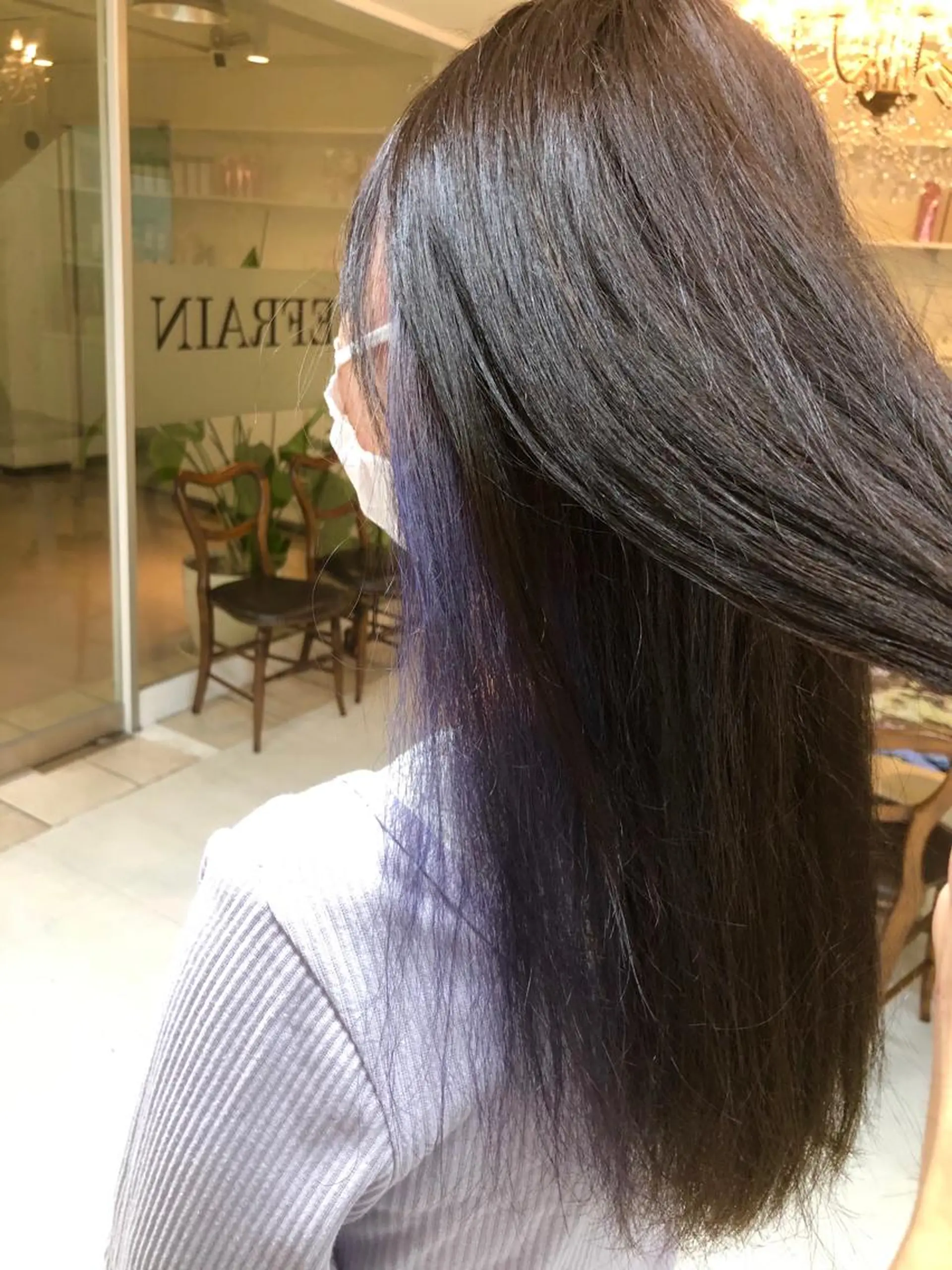 カラー アッシュ イヤリングカラー パープルアッシュ ヘアカラー FUJINO RYOのヘアスタイル