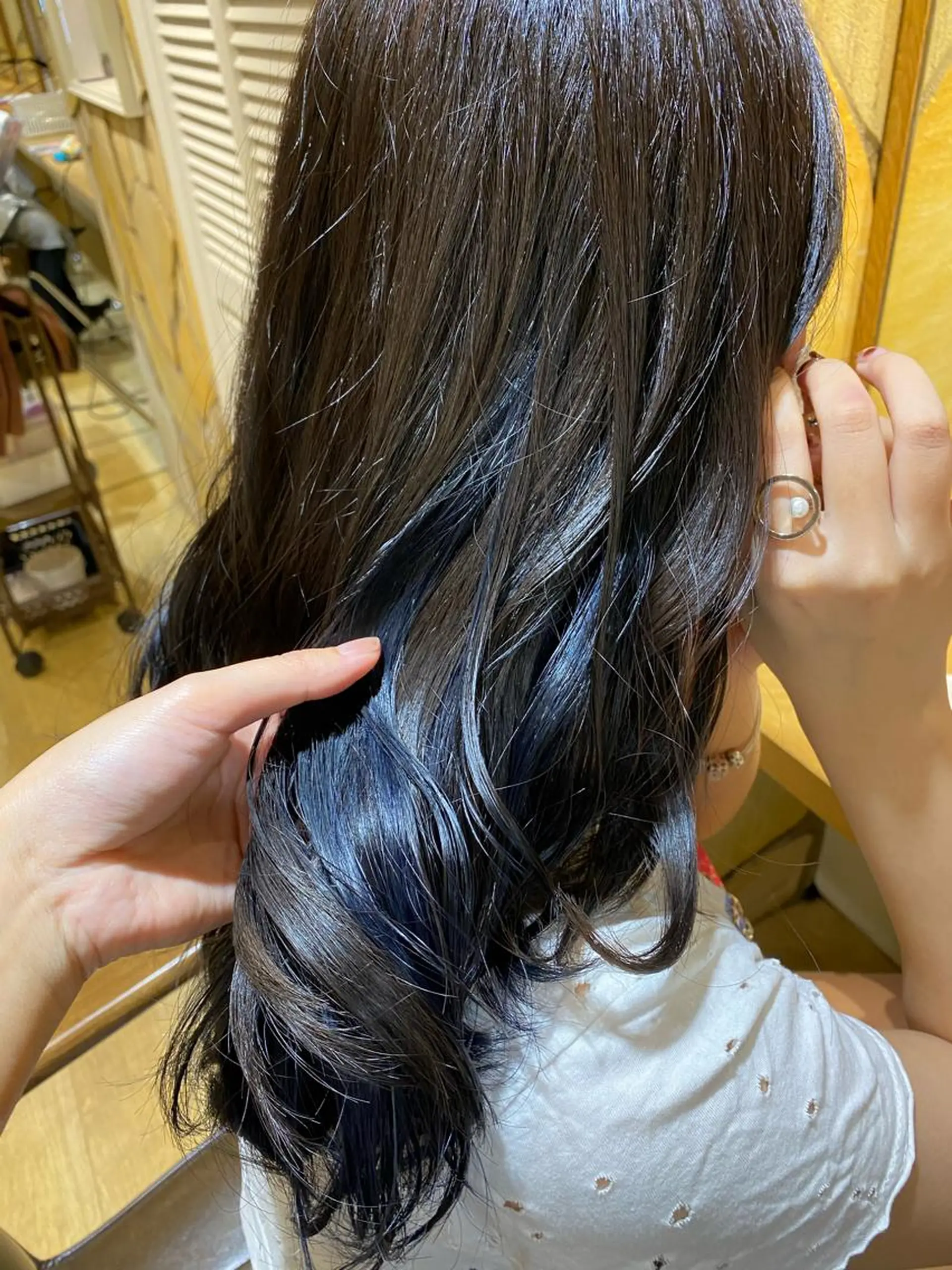ロング カラー ブルーカラー インナーカラー ネイビーカラー ヘアカラー トリートメント kawabe maikoのヘアスタイル