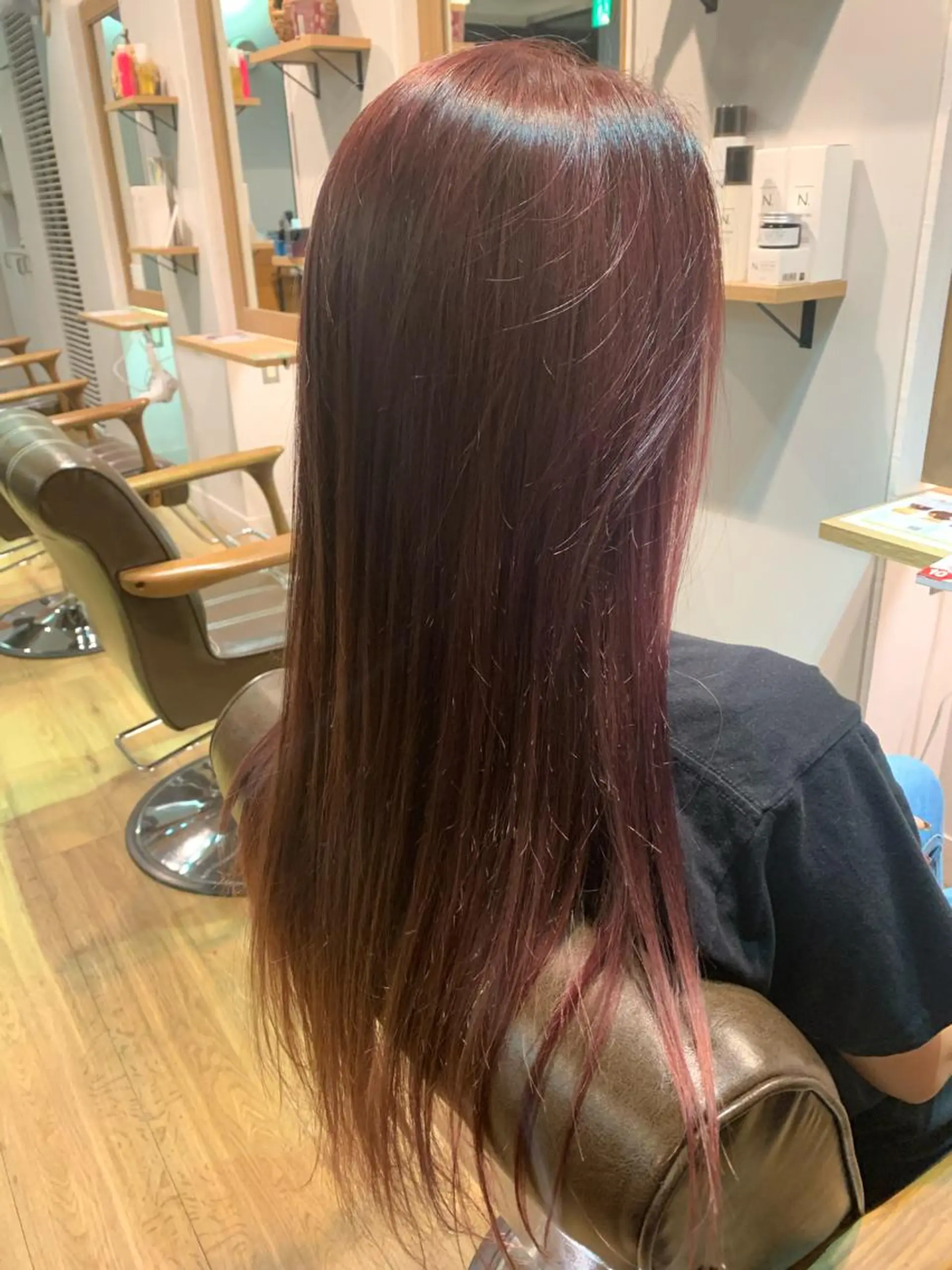ロング カラー アッシュ ピンクカラー ピンクアッシュ ツキダテ ユイのヘアスタイル