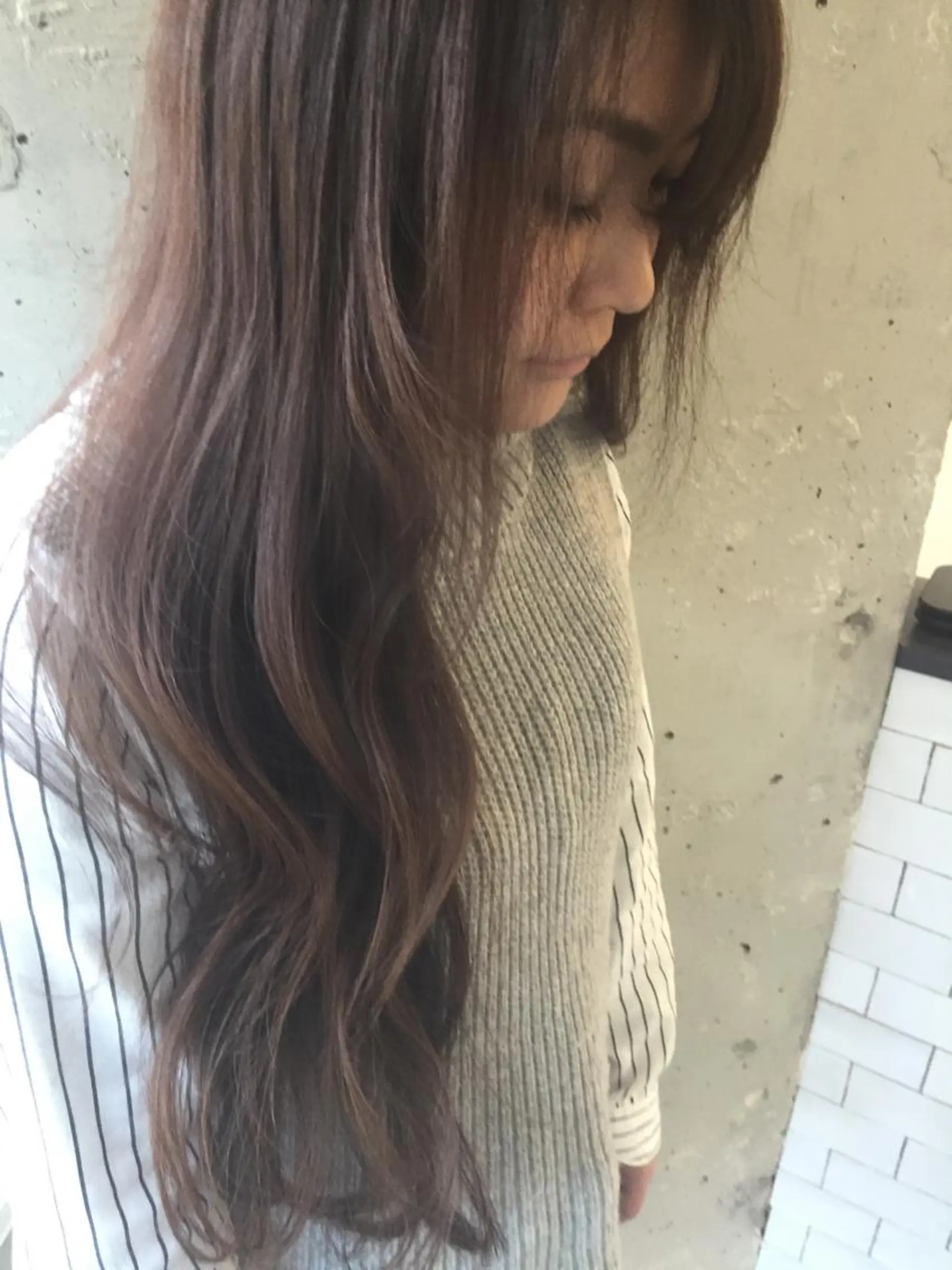 ロング カット ヘアカラー to heart 十三店所属・ユ イのヘアスタイル